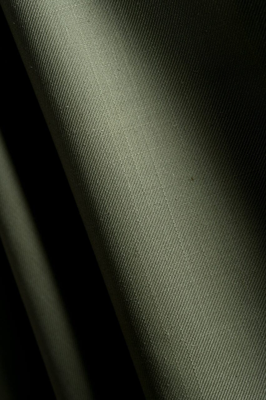 Vintage Suit Fabrics-BARCLAYS V23515 Green Plain Silk Suiting -3.25m