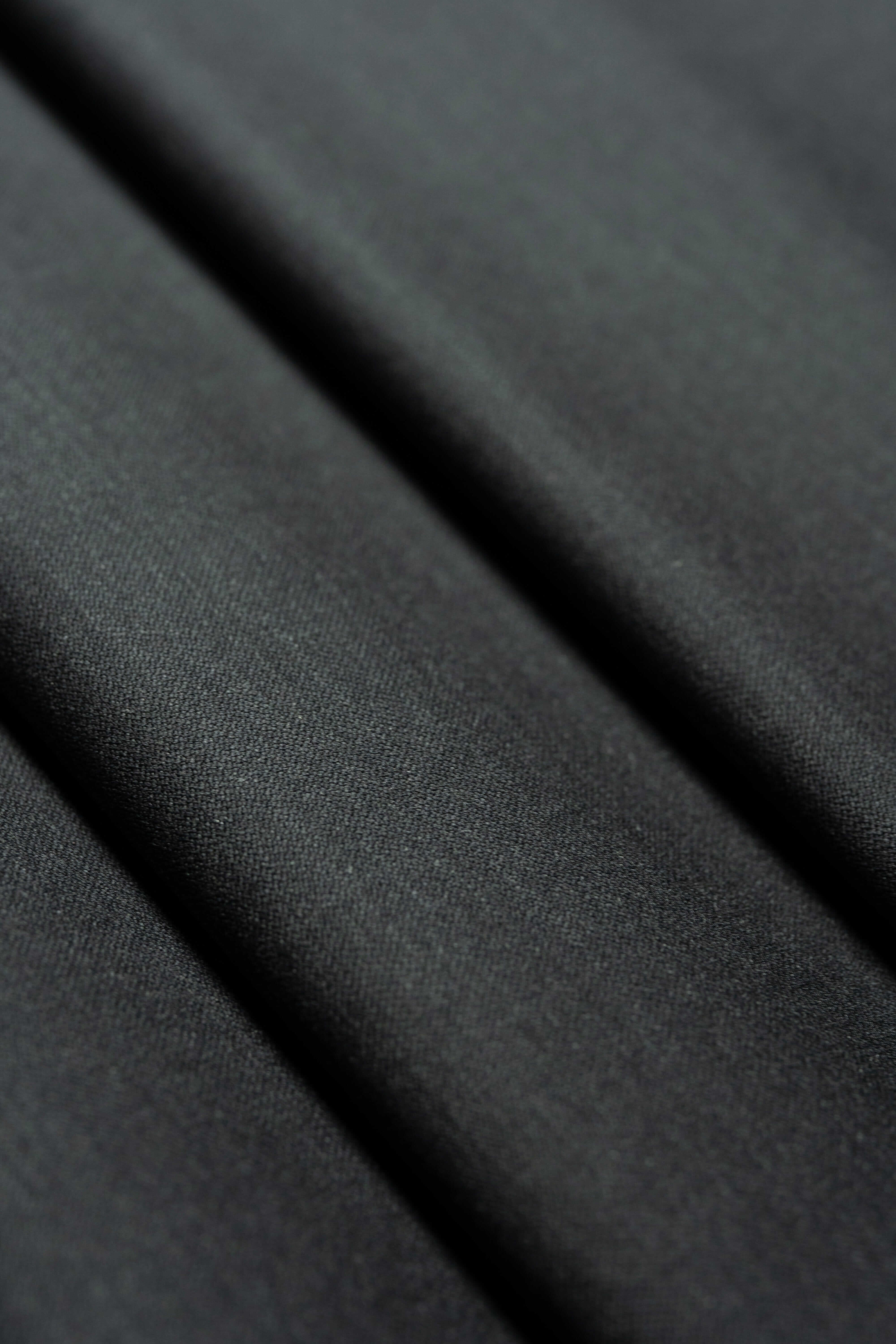 Modern Suit Fabrics-LaGondola 31699 Charcoal Plain 150's Wool Suiting-2.1m