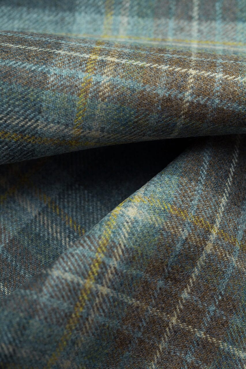 LaGondola Suit Fabric-Marton Mills GC50507 Marton Mills Winte Jacketing-18x19cm Seafoam Plaid