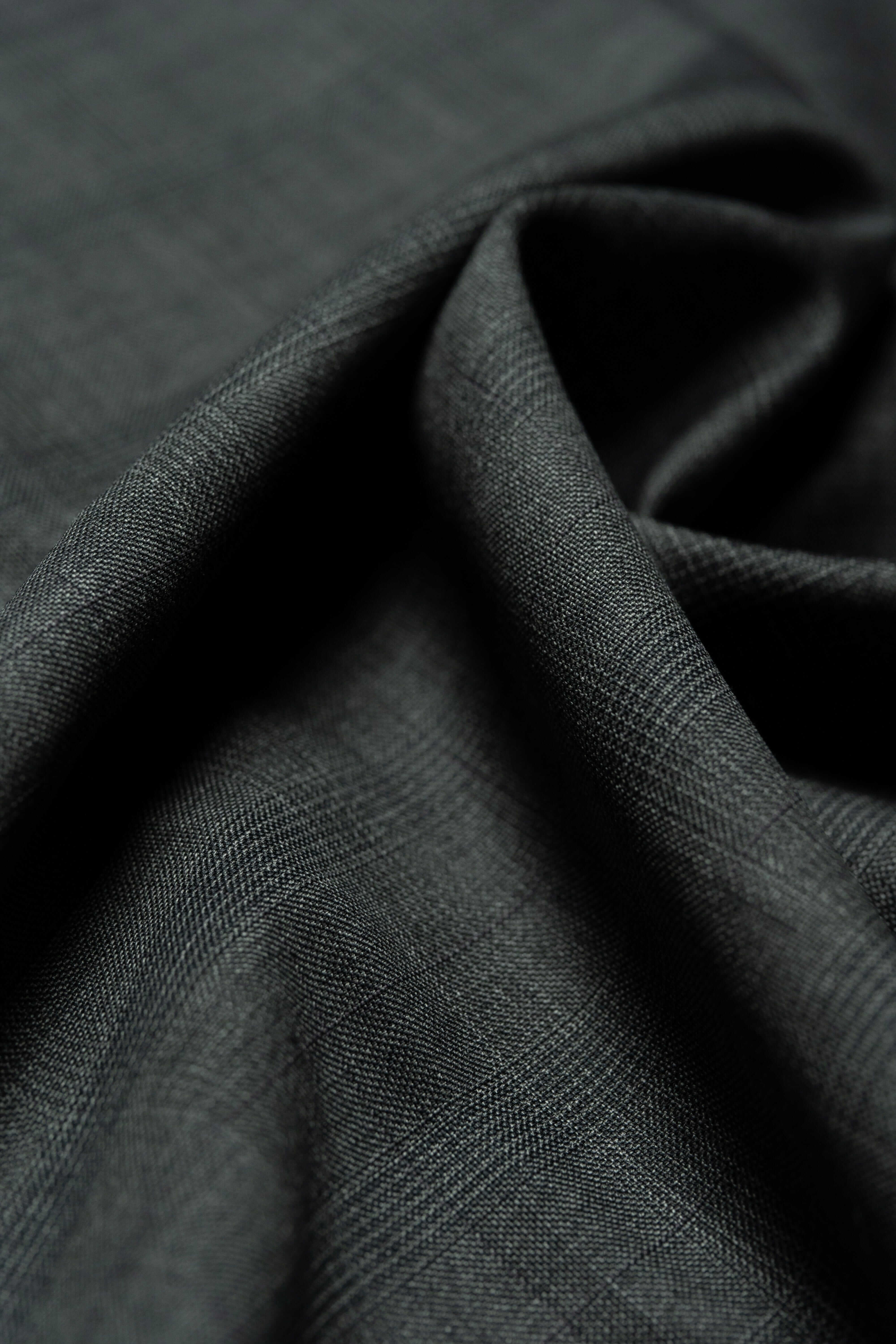 Modern Suit Fabrics-reda 730221 Reda Charcoal Glen Plaid Super 130's Wool Suiting - 2.9m