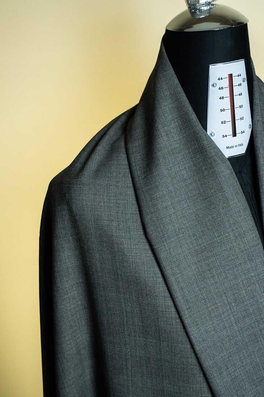 Unique & rare vintage suit fabrics for sartorial/bespoke, wide selection in our online fabric store.