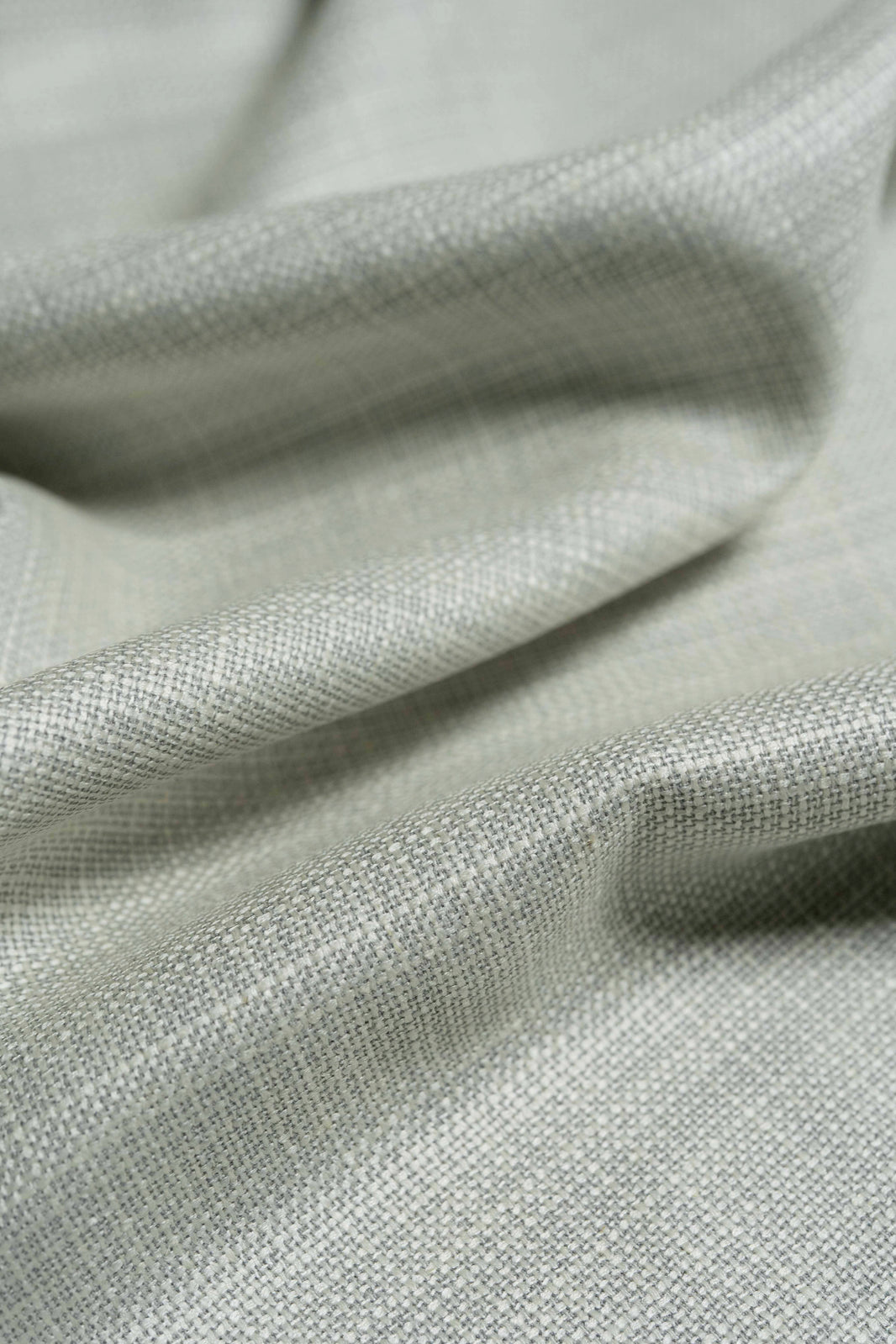 Blended Yarns: Why Mills Mix Wool, Silk, and Cashmere
