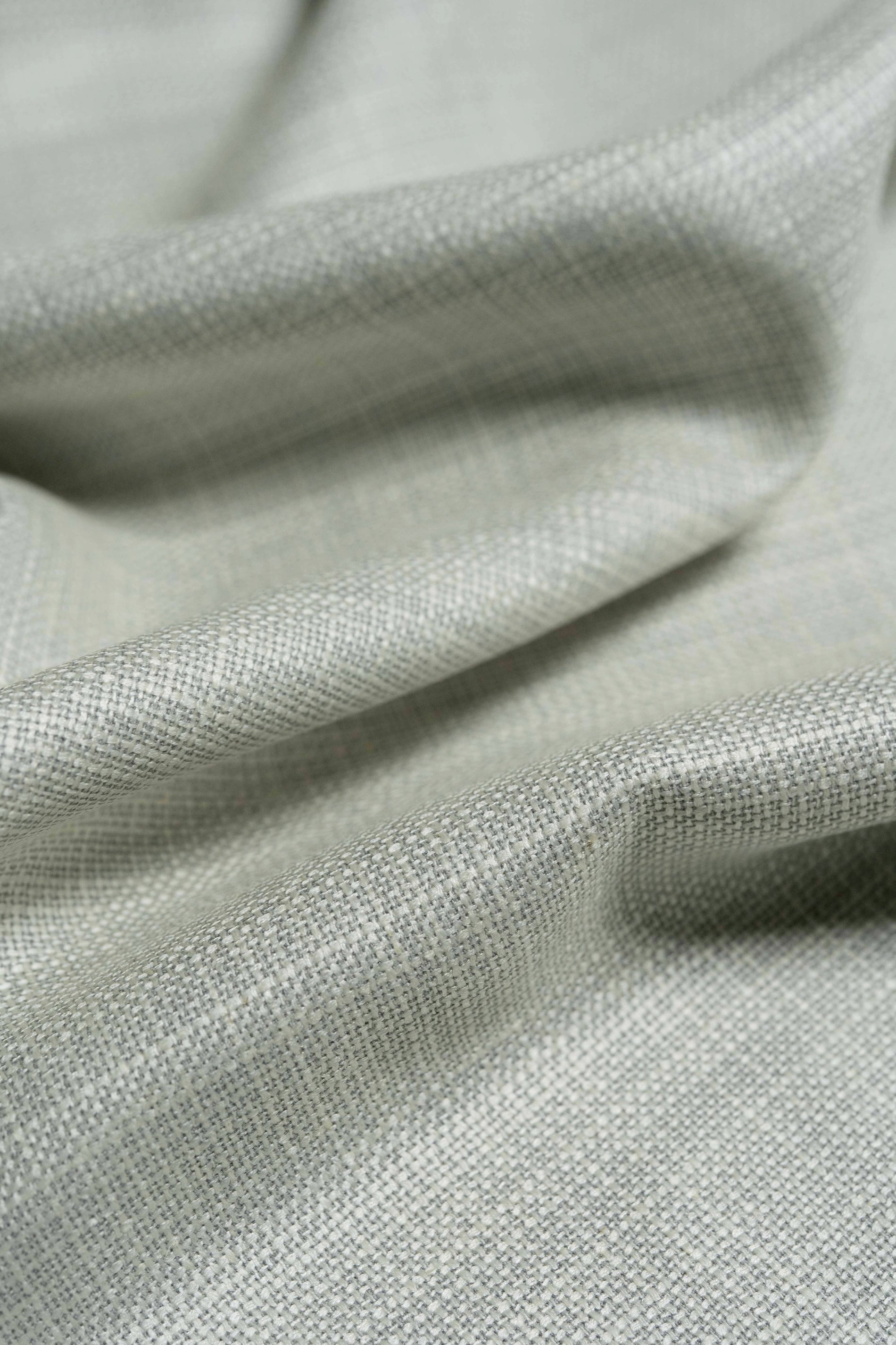 Blended Yarns: Why Mills Mix Wool, Silk, and Cashmere