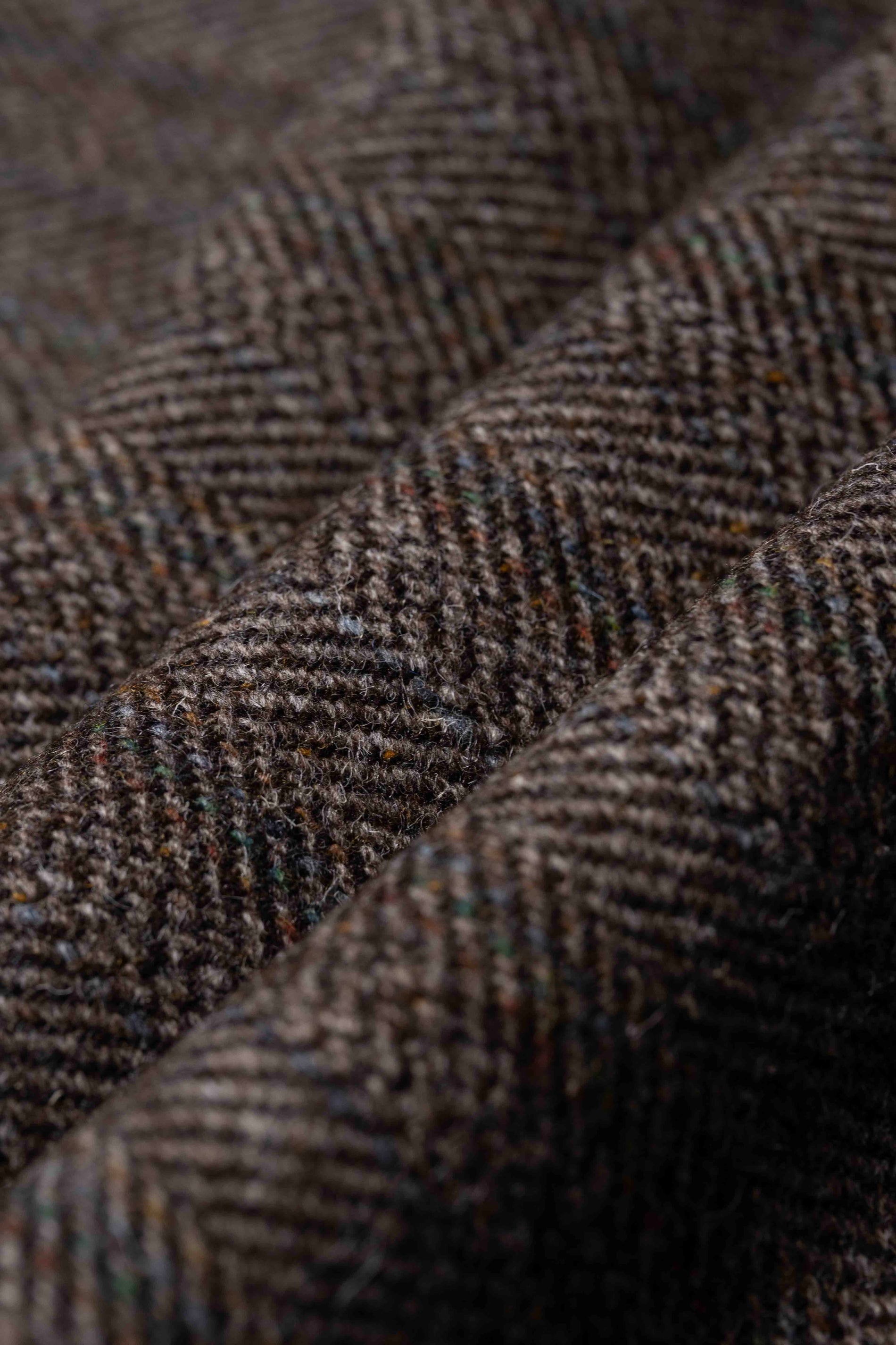 Herringbone, Birdseye, Houndstooth, Nailhead: Reading the Pattern Weaves in Your Suit