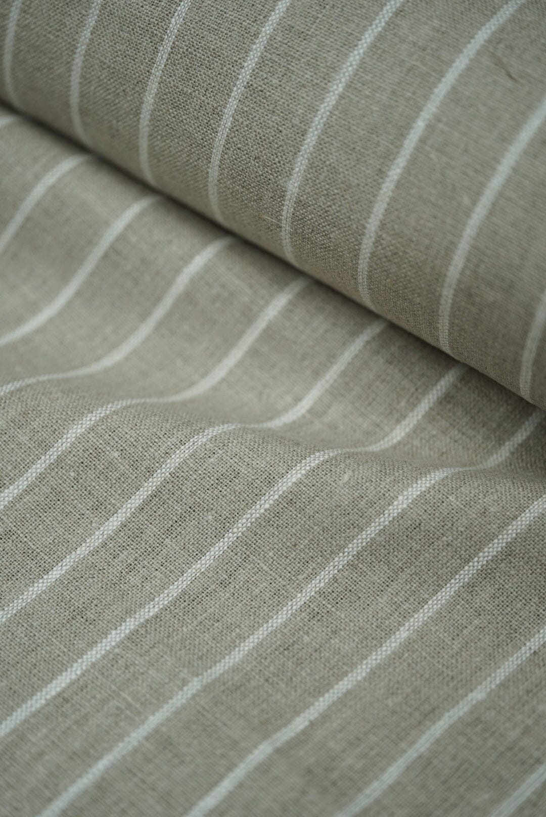 Why linen fabrics for suits ?