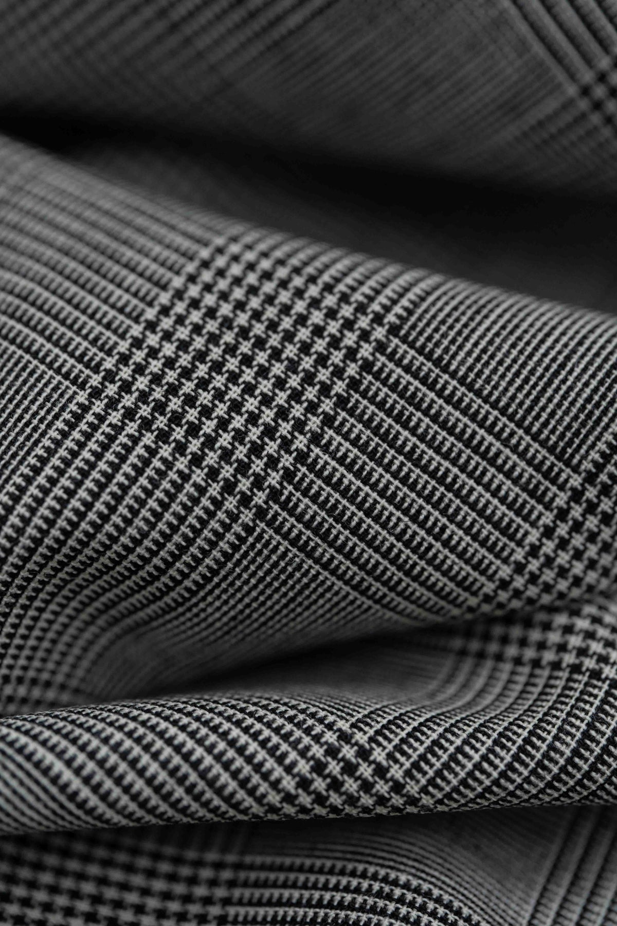 Groves & Lindley Wool & Mohair PoW Suit Jacket Fabric (M3-551/11)-2.6m - Yoo's Club