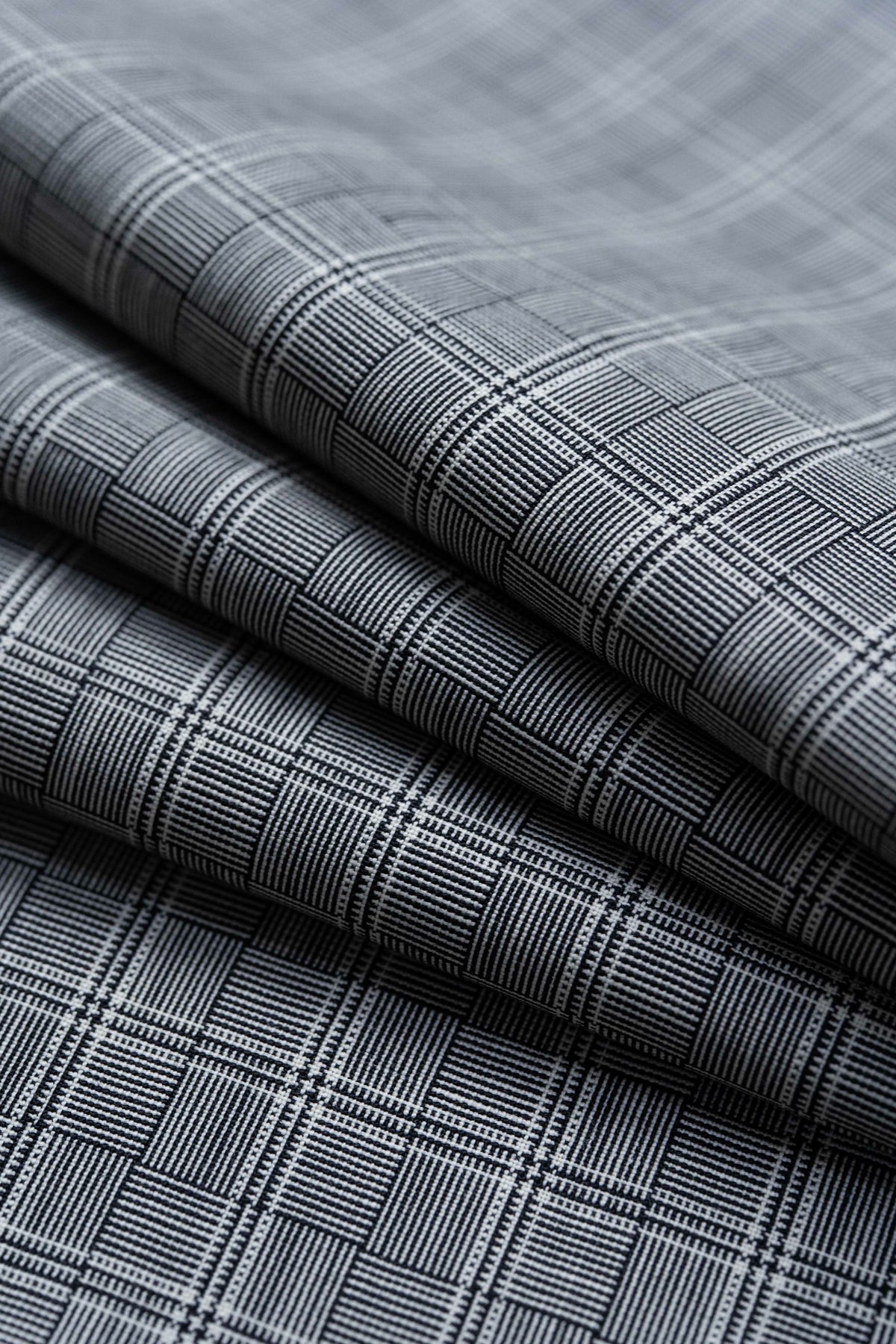 Barrington Panama Weave Black & White Check Wool Jacketing fabric with a stylish check pattern.