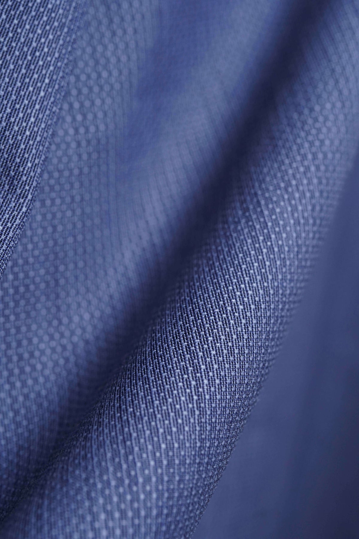 Beau Monde Blue Lightweight Wool Suit Fabric (V26095) -3 Meters