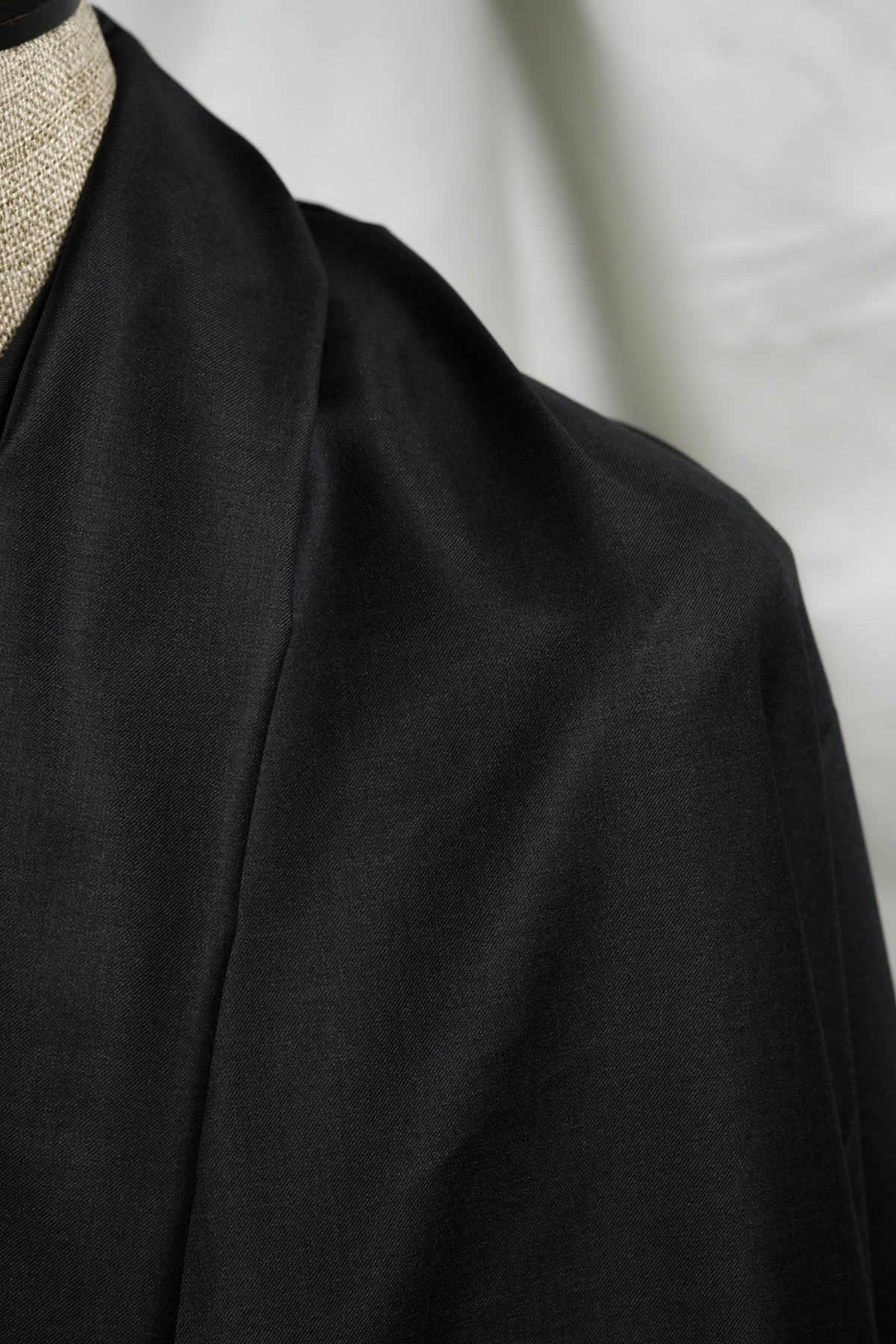Dark Charcoal Plain Super 150's & Cashmere Suiting Fabric -3 Meters
