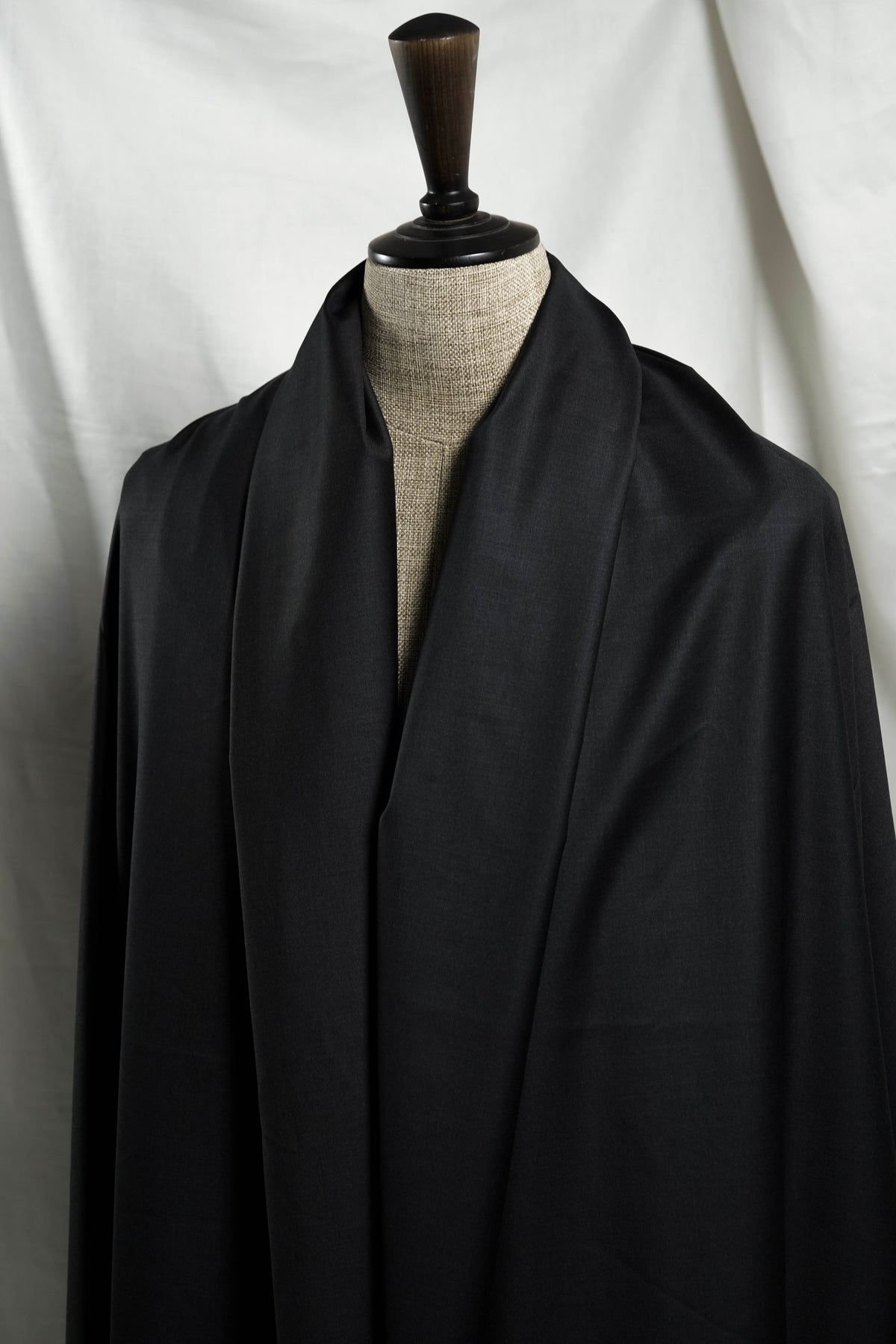 Dark Charcoal Plain Super 150's & Cashmere Suiting Fabric -3 Meters