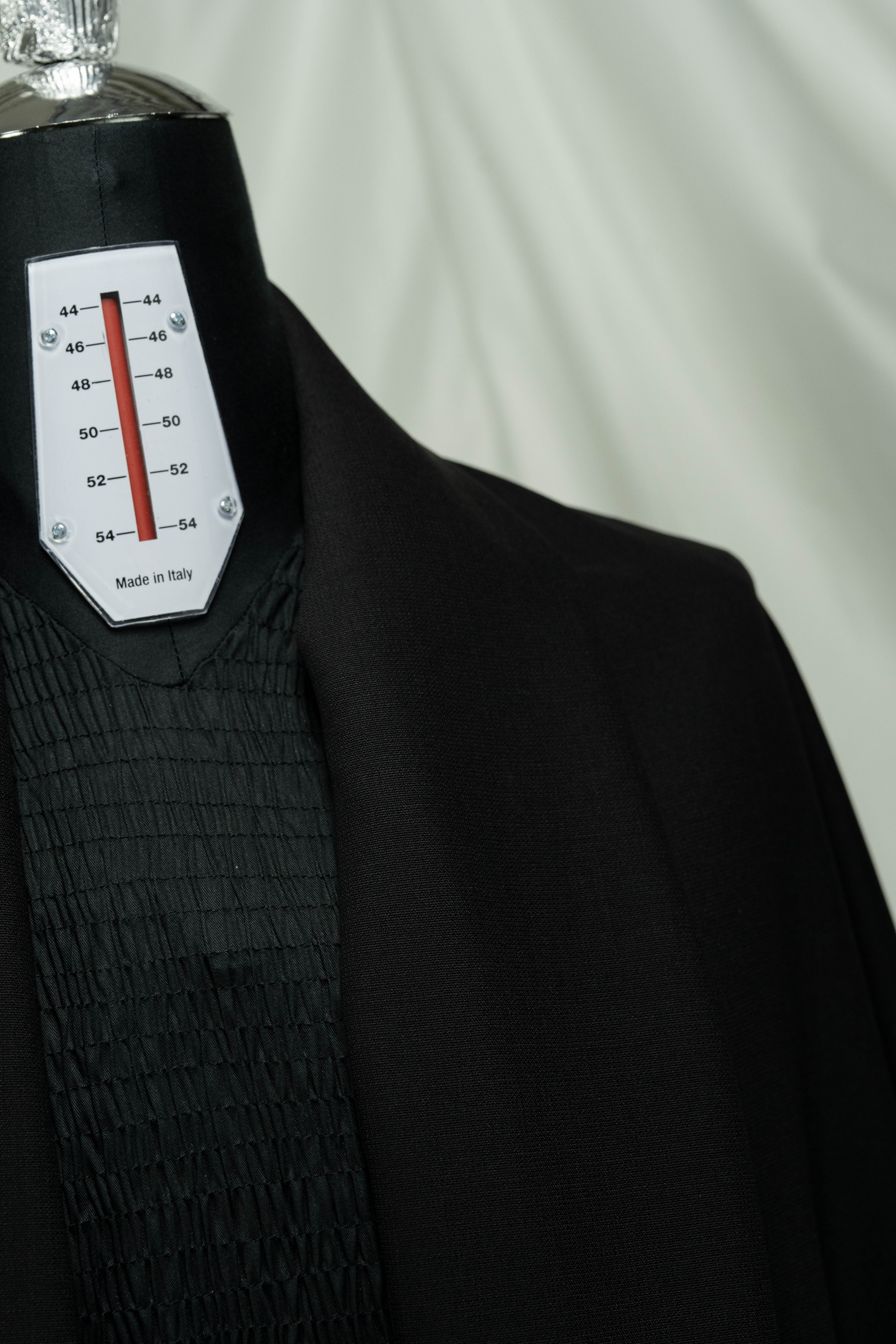 Italy Black Heavy High Twist SuitFabric (V23731)-3.7m - Yoo's Club