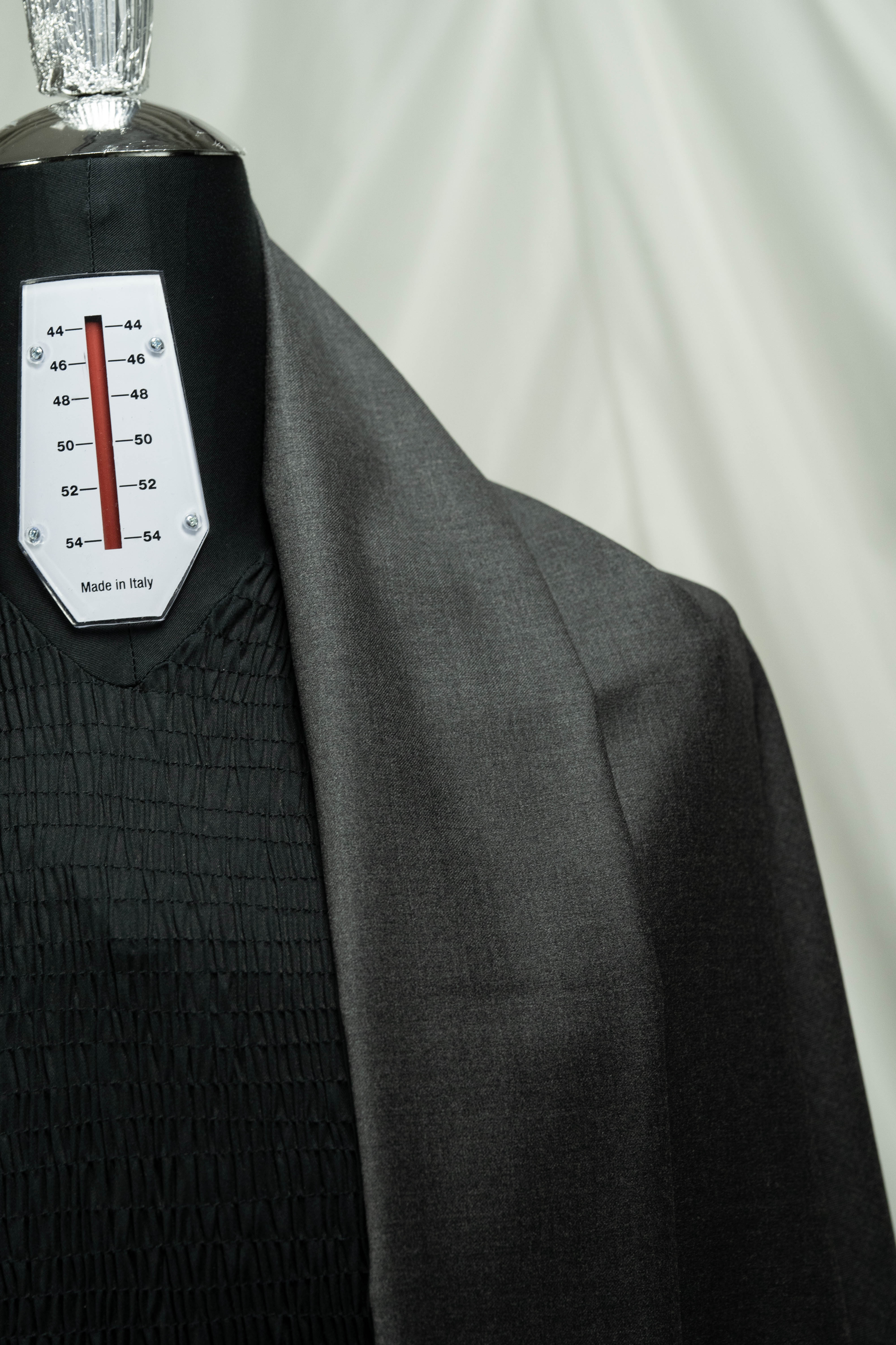 VBC Middle Grey Wool & Cashmere Suit Fabric (V23744)-3m