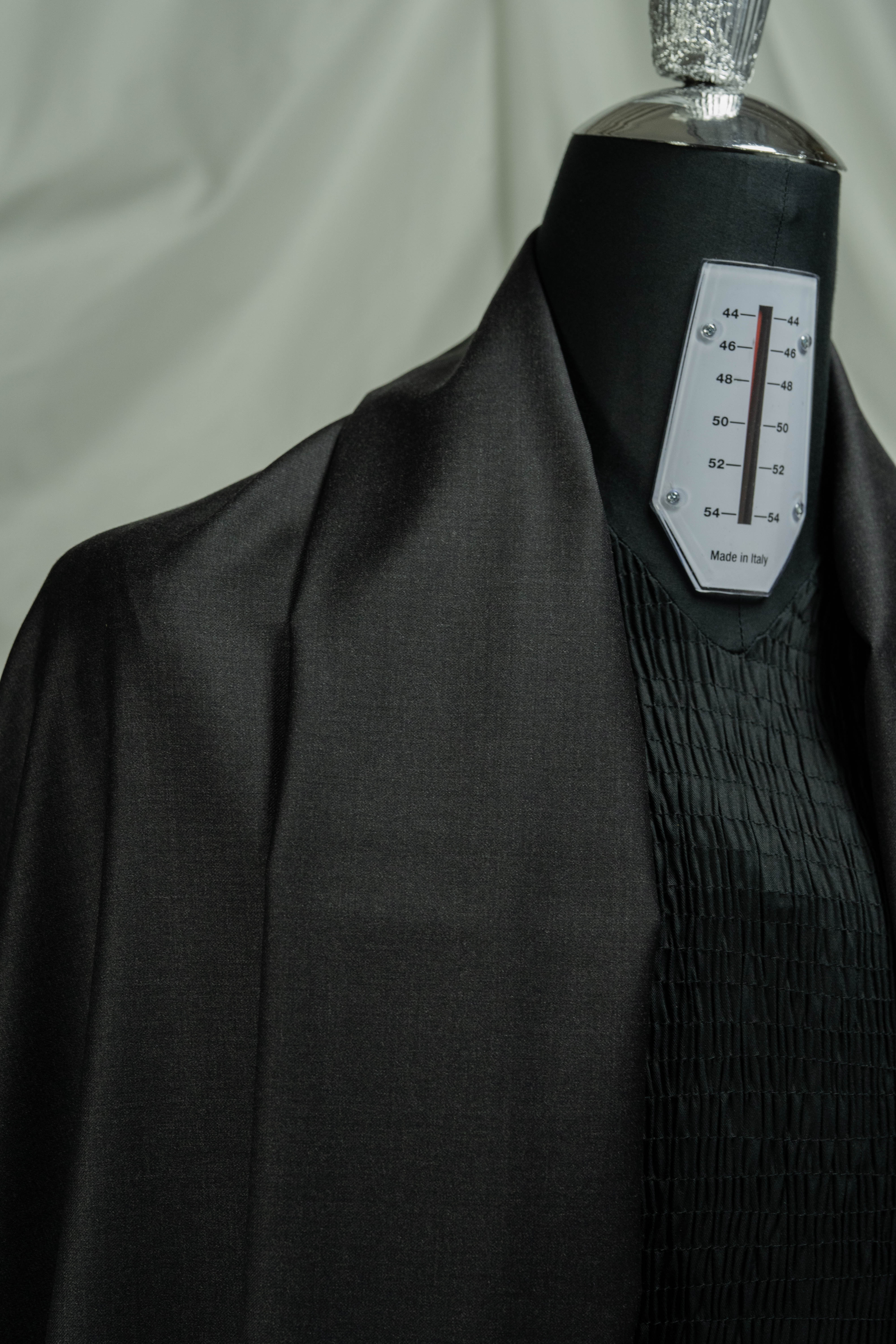 VBC Dark Charcoal Wool & Cashmere Suit Fabric (V23793)-3m - Yoo's Club