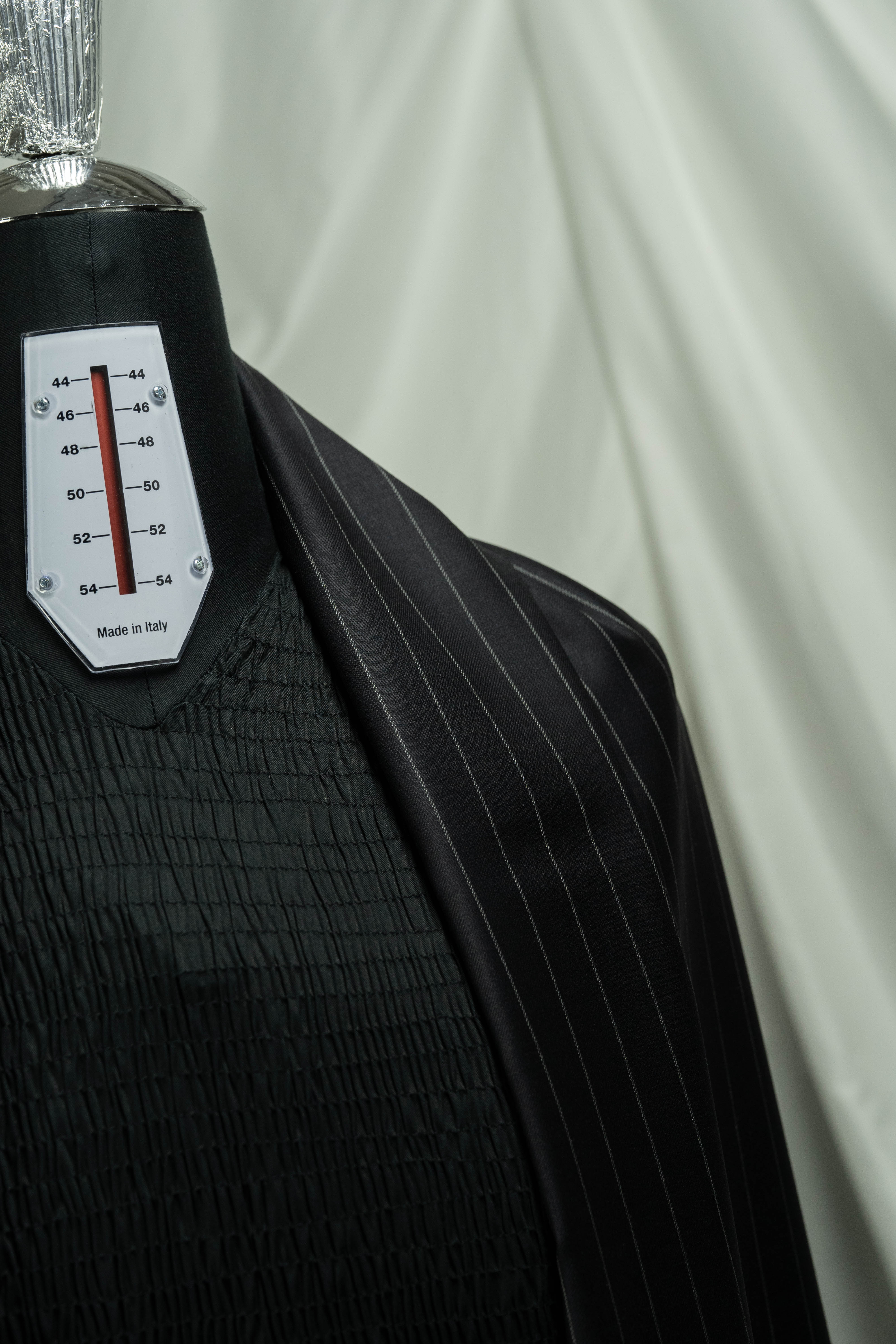 Tessuti Ferre Black Stripe Super 120's Wool Suit Fabric (V23739)-3m - Yoo's Club