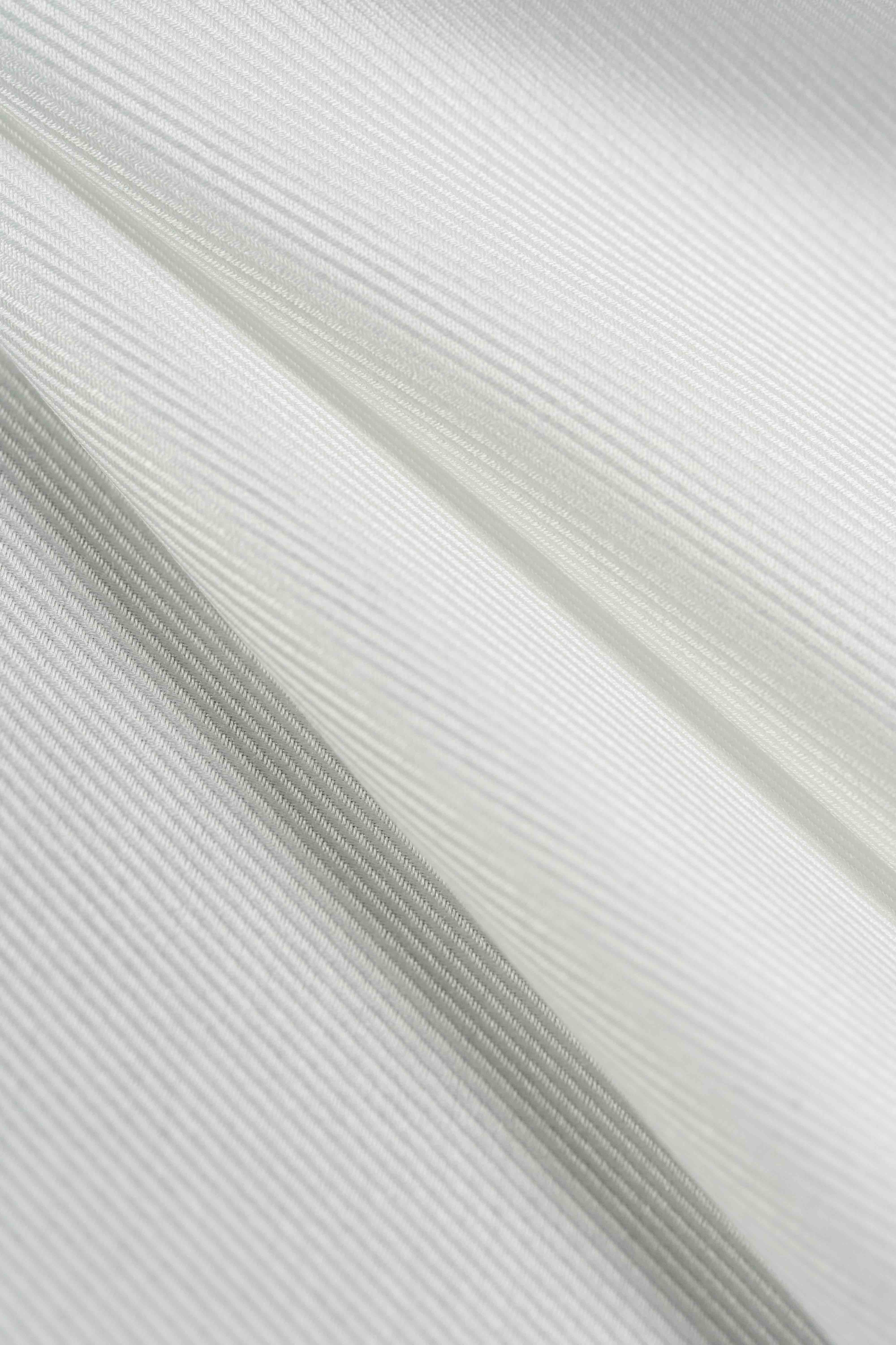 Alumo Super 100's Cotton Shirt Fabric in Twill Escort Collection (7352.2261.1000) - 1.5m - Yoo's Club