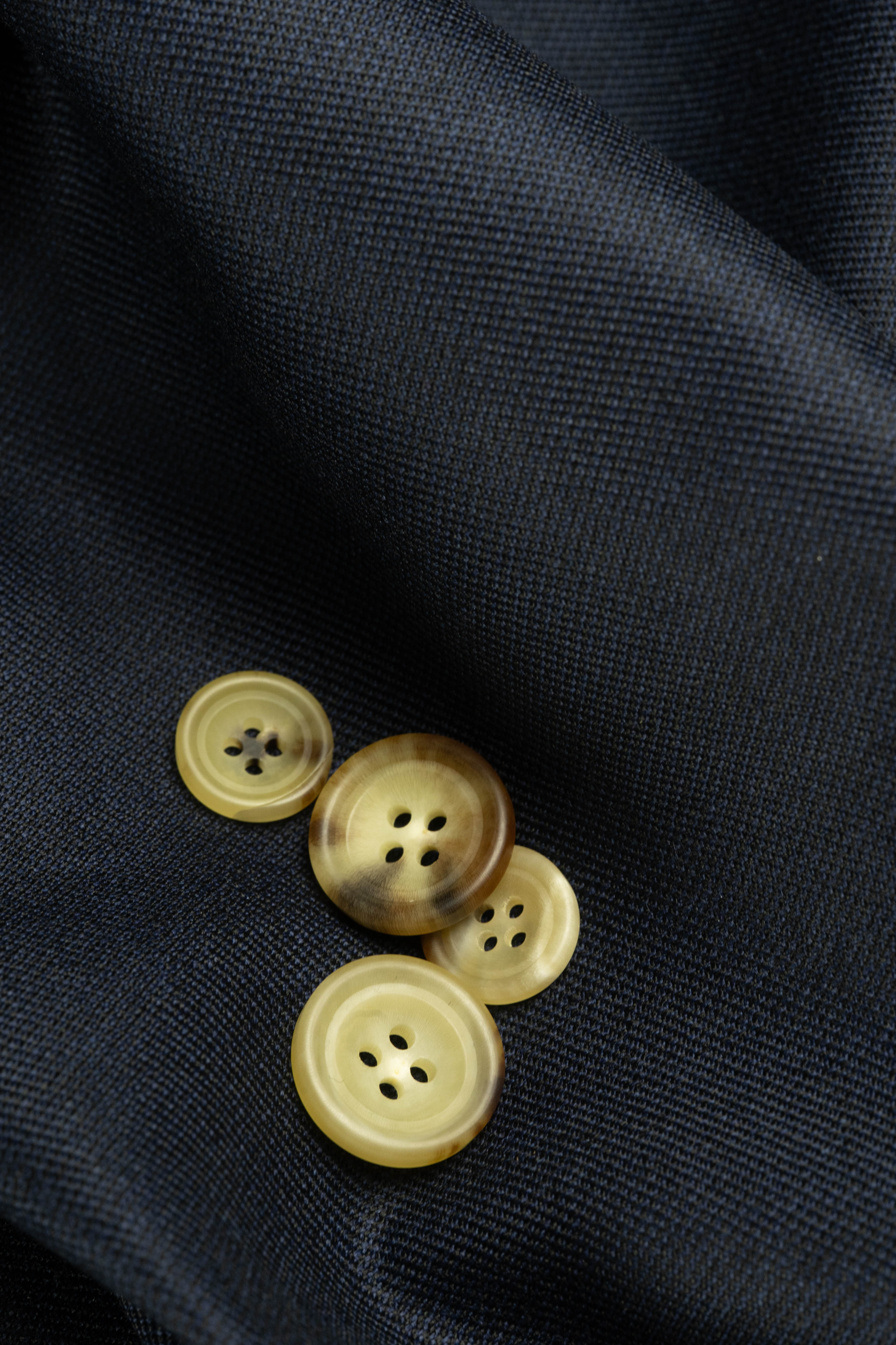 Horn Button Unpolished 4 hole in Natural Sand