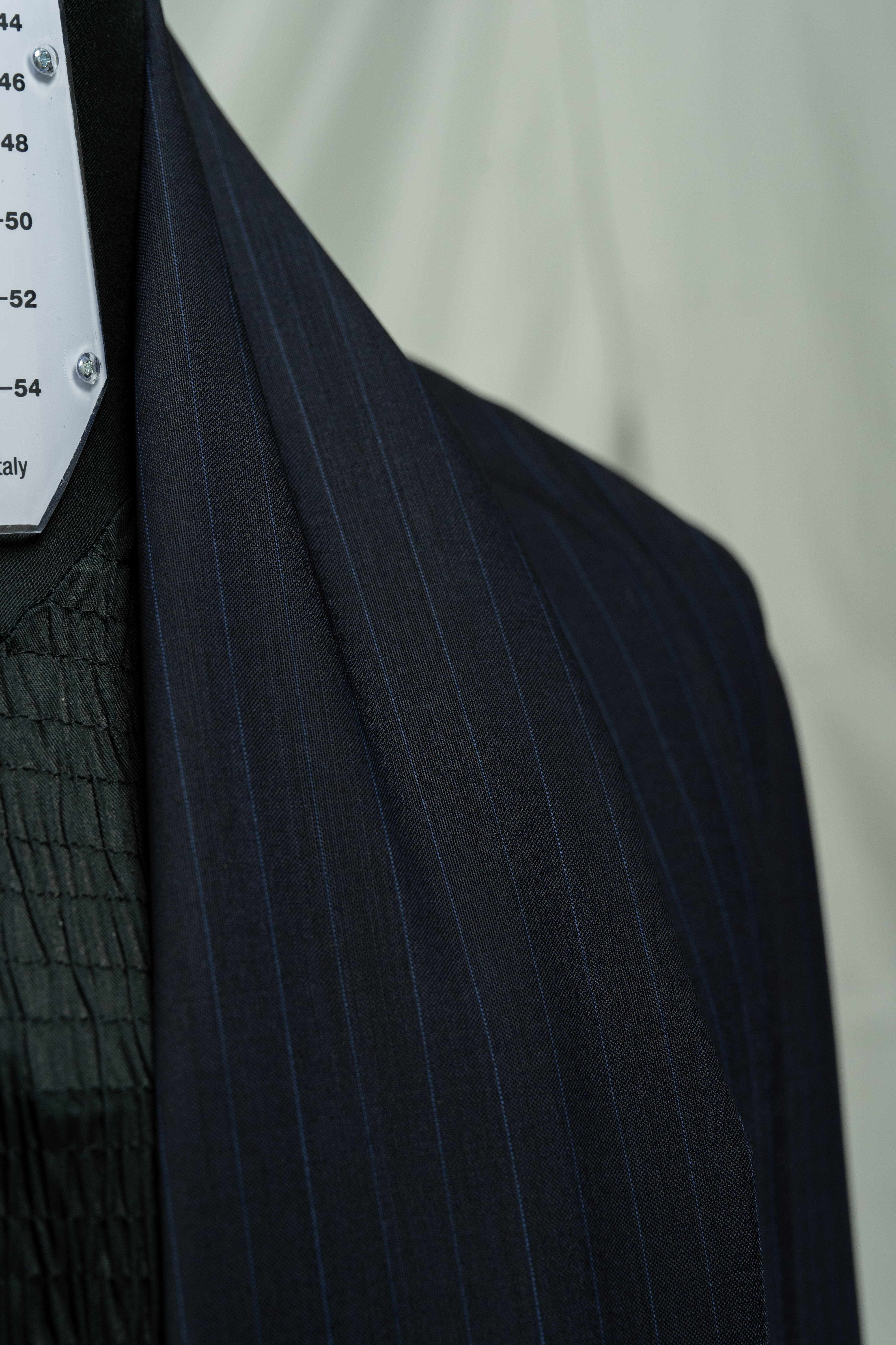 Italy Black Stripe High Lightweight Twist Suit Fabric (V23729)-3m - Yoo's Club