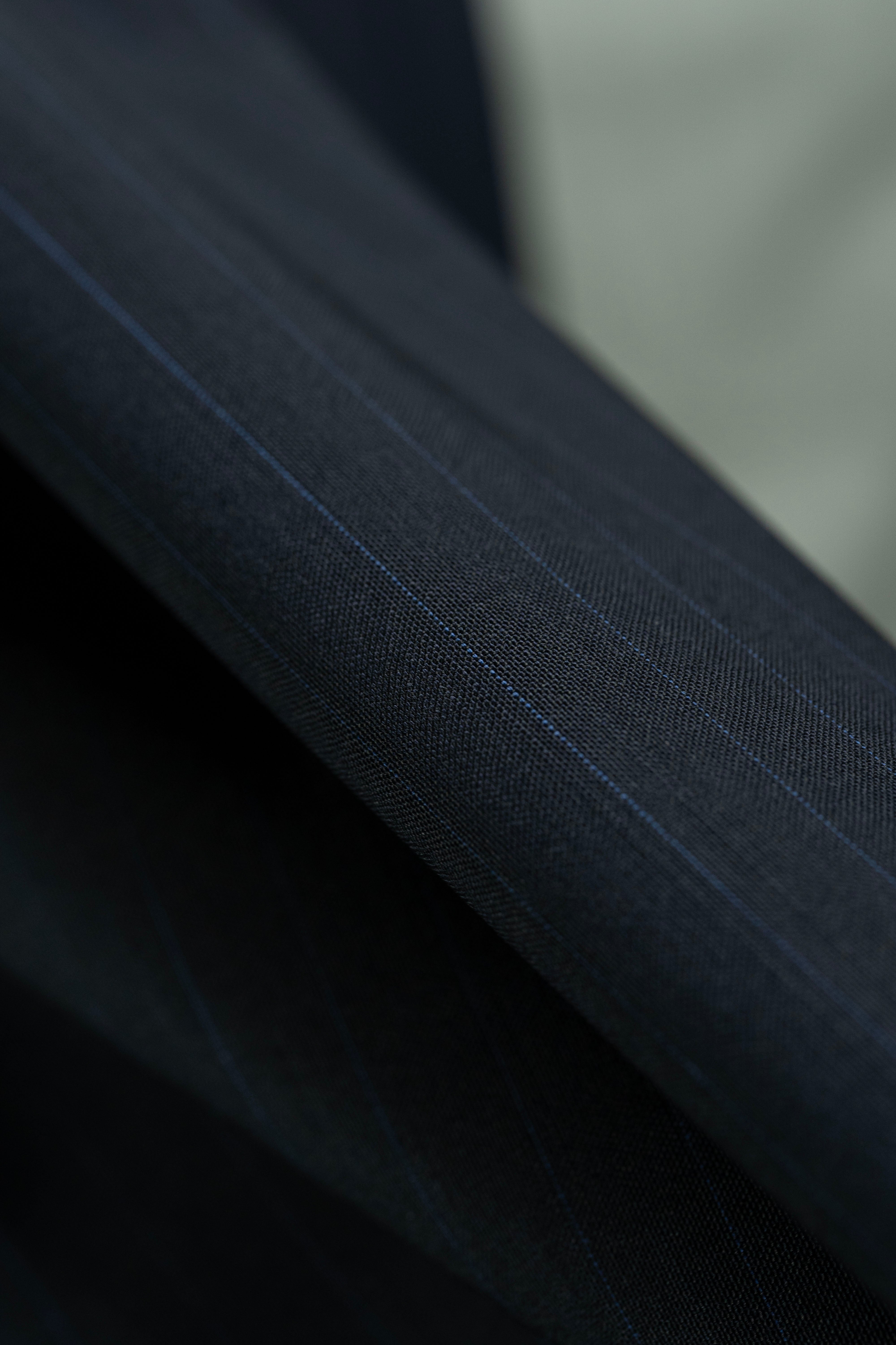 Italy Black Stripe High Lightweight Twist Suit Fabric (V23729)-3m - Yoo's Club