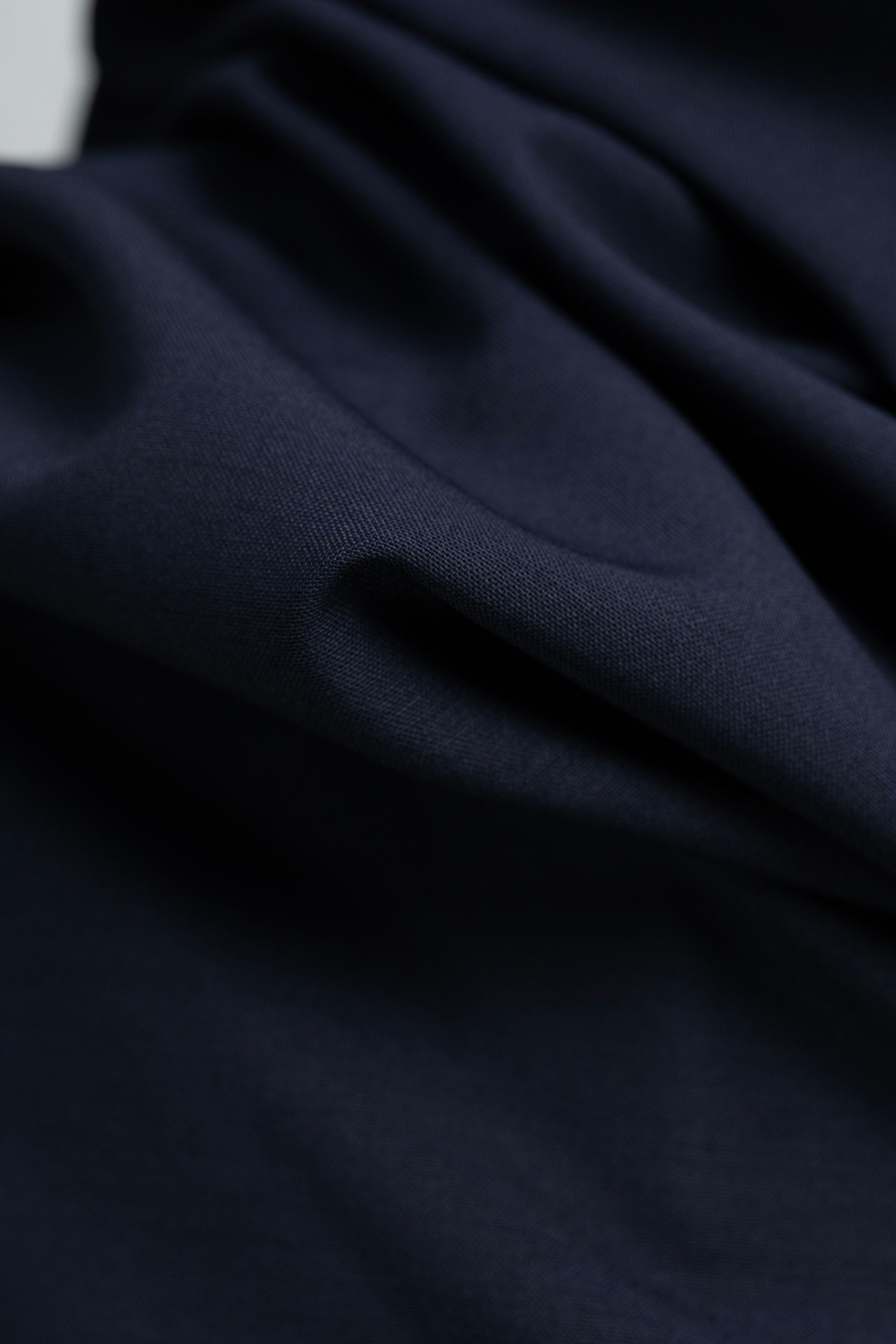 Italy Midnight Blue High Twist Lightweight Wool Suiting Fabric (V23734) -3m - Yoo's Club