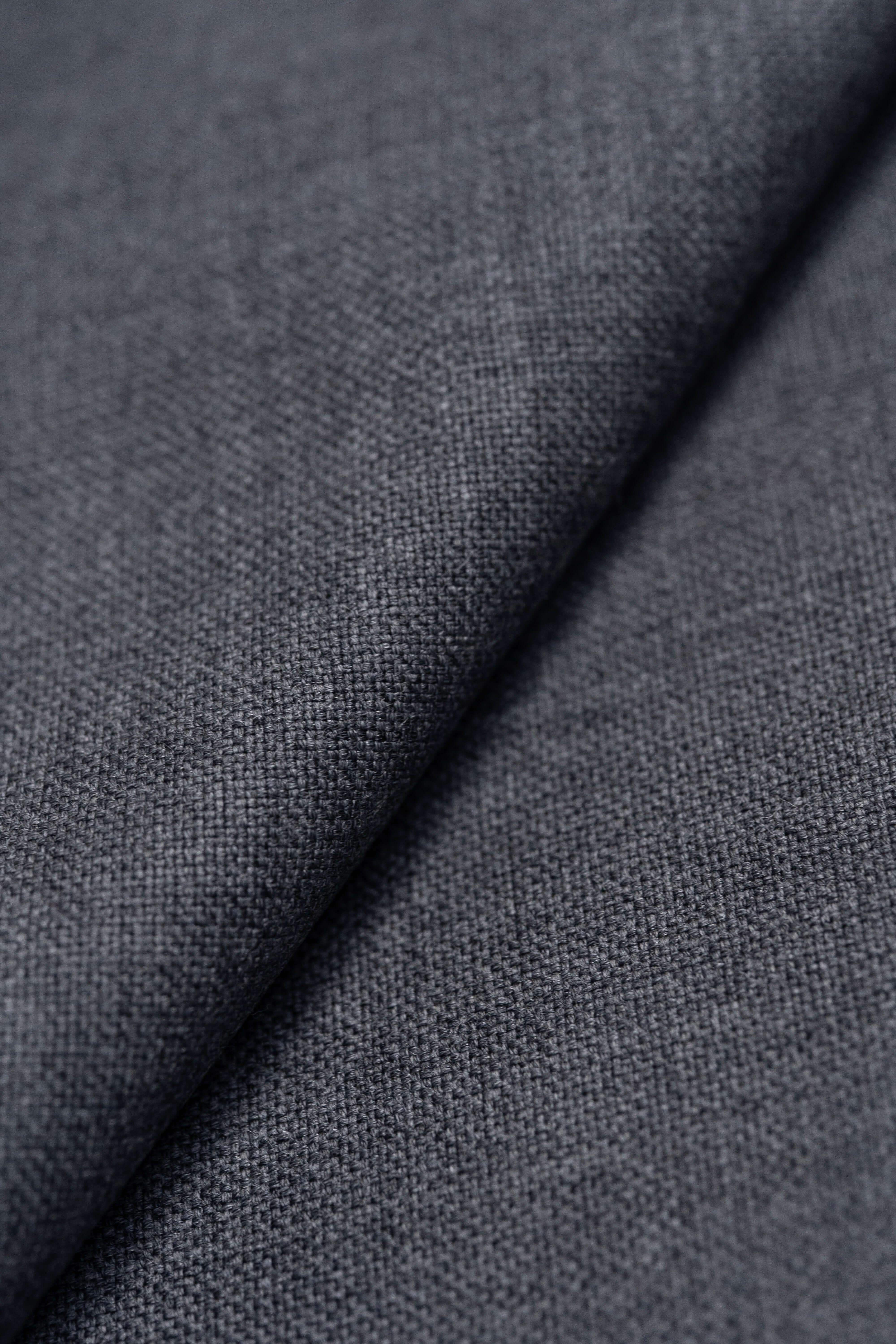 Groves & Lindley Plain Grey Wool Suit Fabric -1.6 Meters