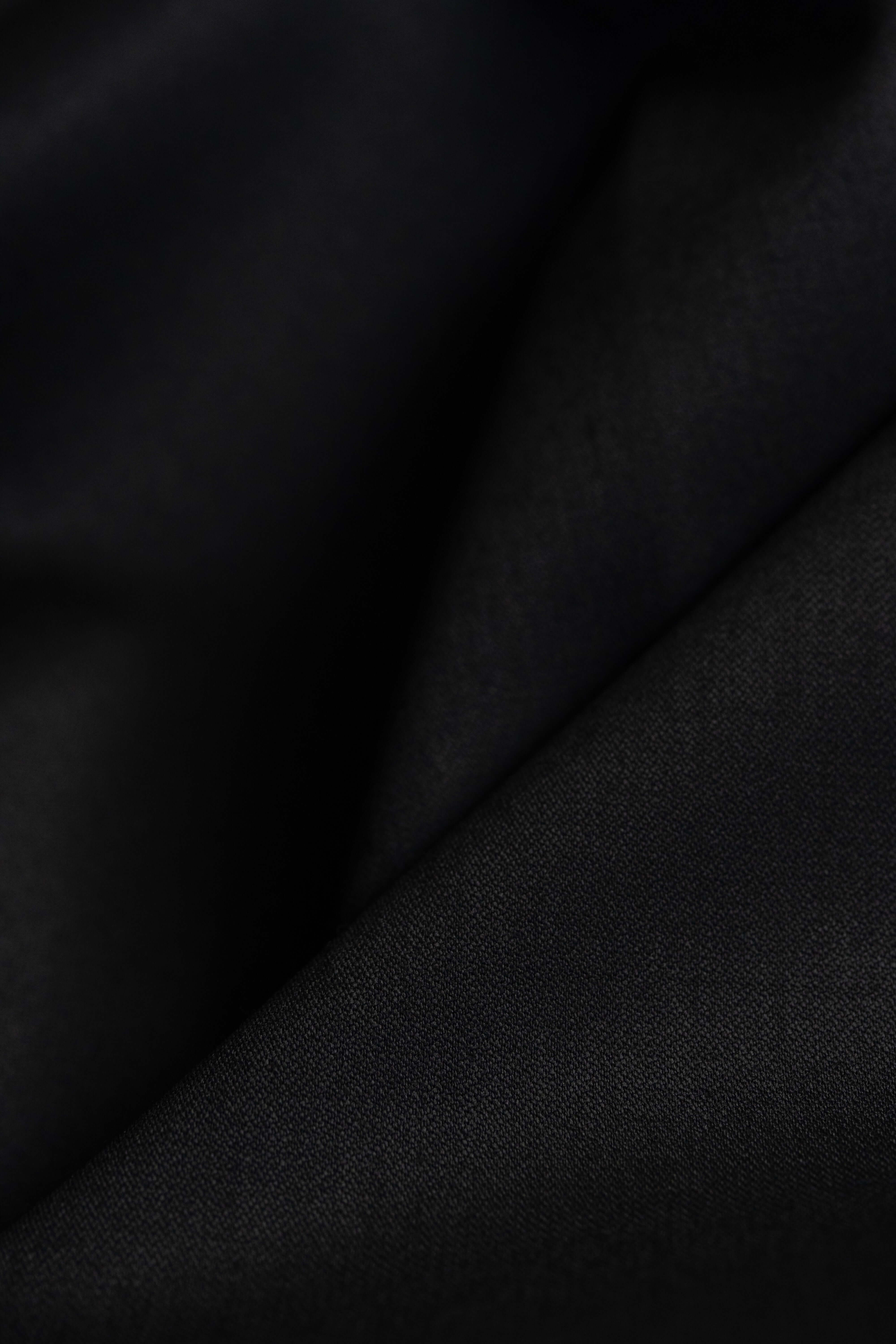 Barrington Black Plain Super 150s Wool Suiting (35029)- 1.9 Meters