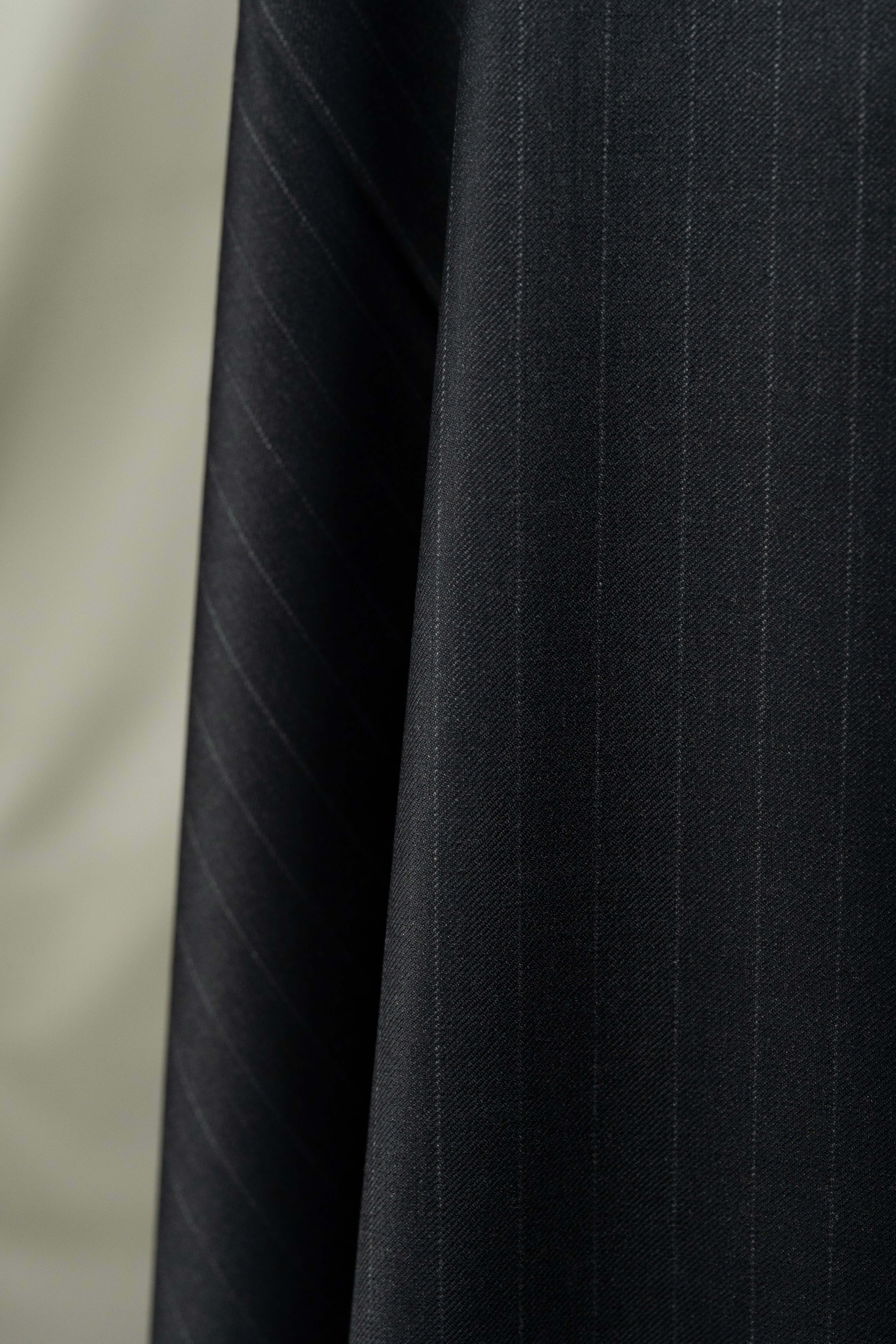 CERRUTI 1881 Winterissimo 110's Dark Charcoal Stripe Wool Suiting -3 Meters