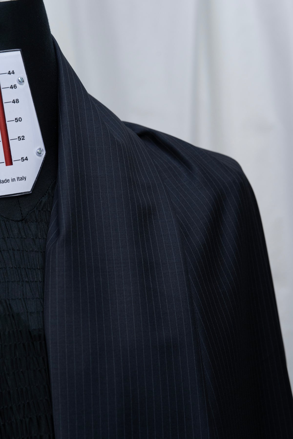 CERRUTI 1881 Nobility Dark Navy Stripe Wool Suiting (V26005 ) - 3 Meters - Yoo's Club