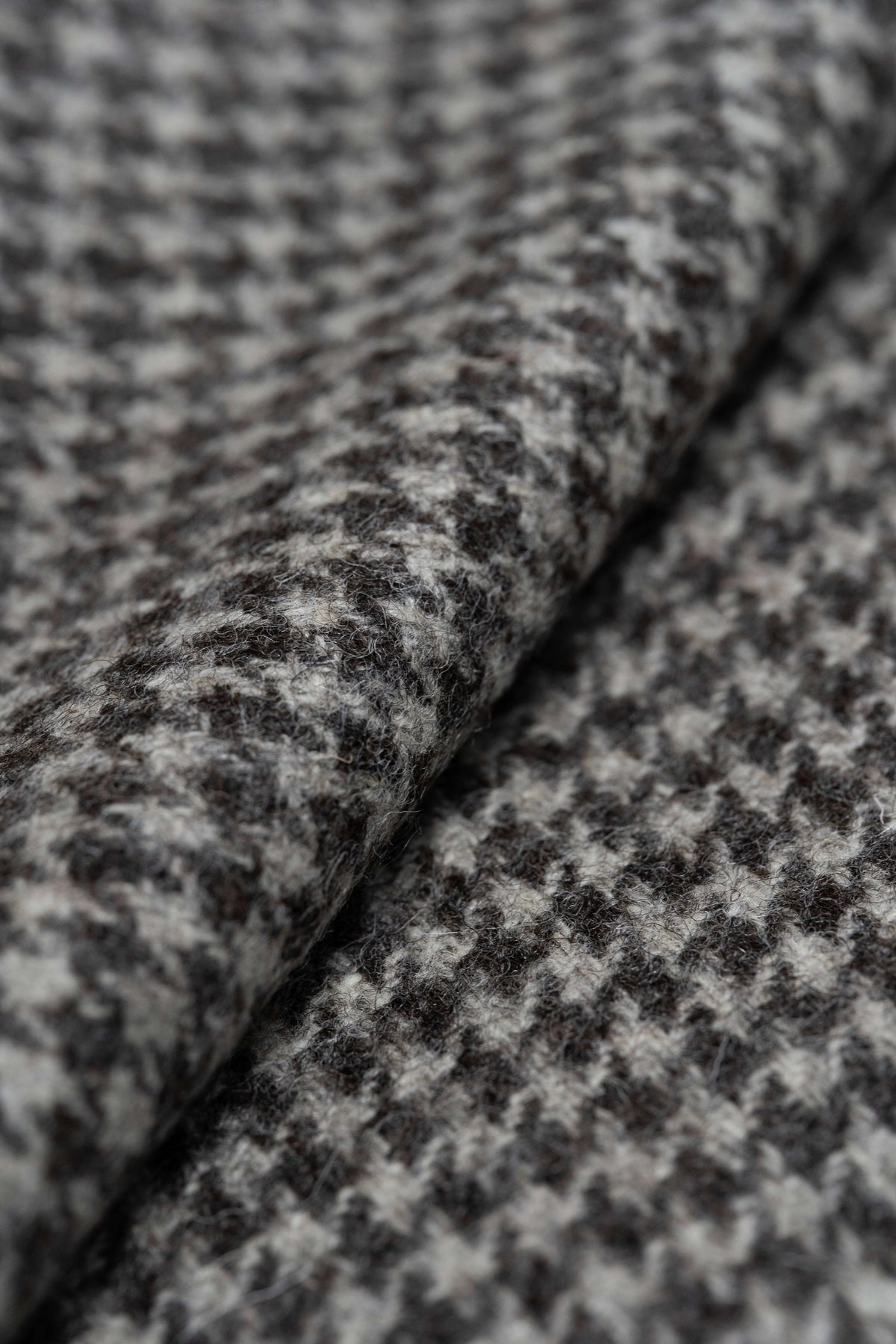 Marling & Evans Houndstooth Woolen Wool Jacketing Fabric -2.4 Meters - Yoo's Club