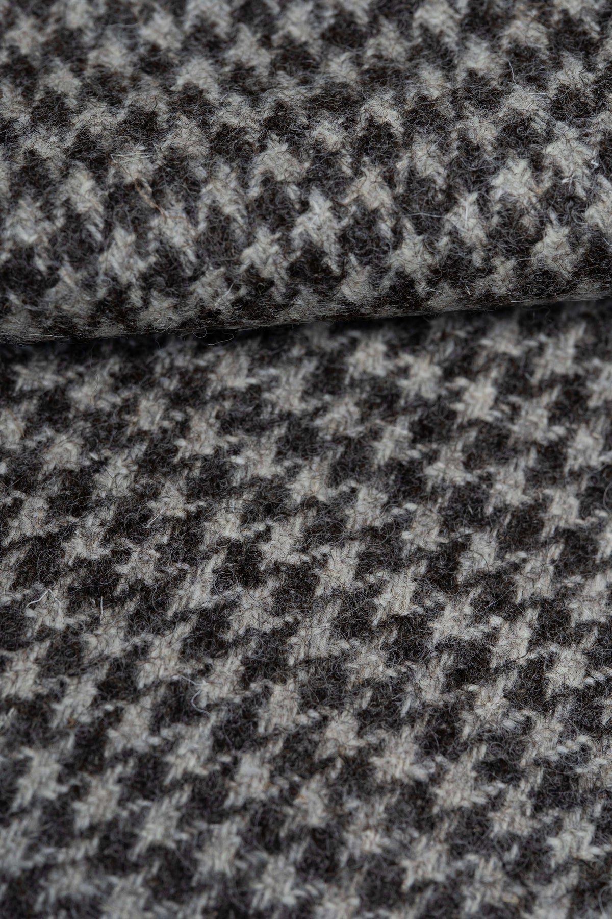Marling & Evans Houndstooth Woolen Wool Jacketing Fabric -2.4 Meters - Yoo's Club