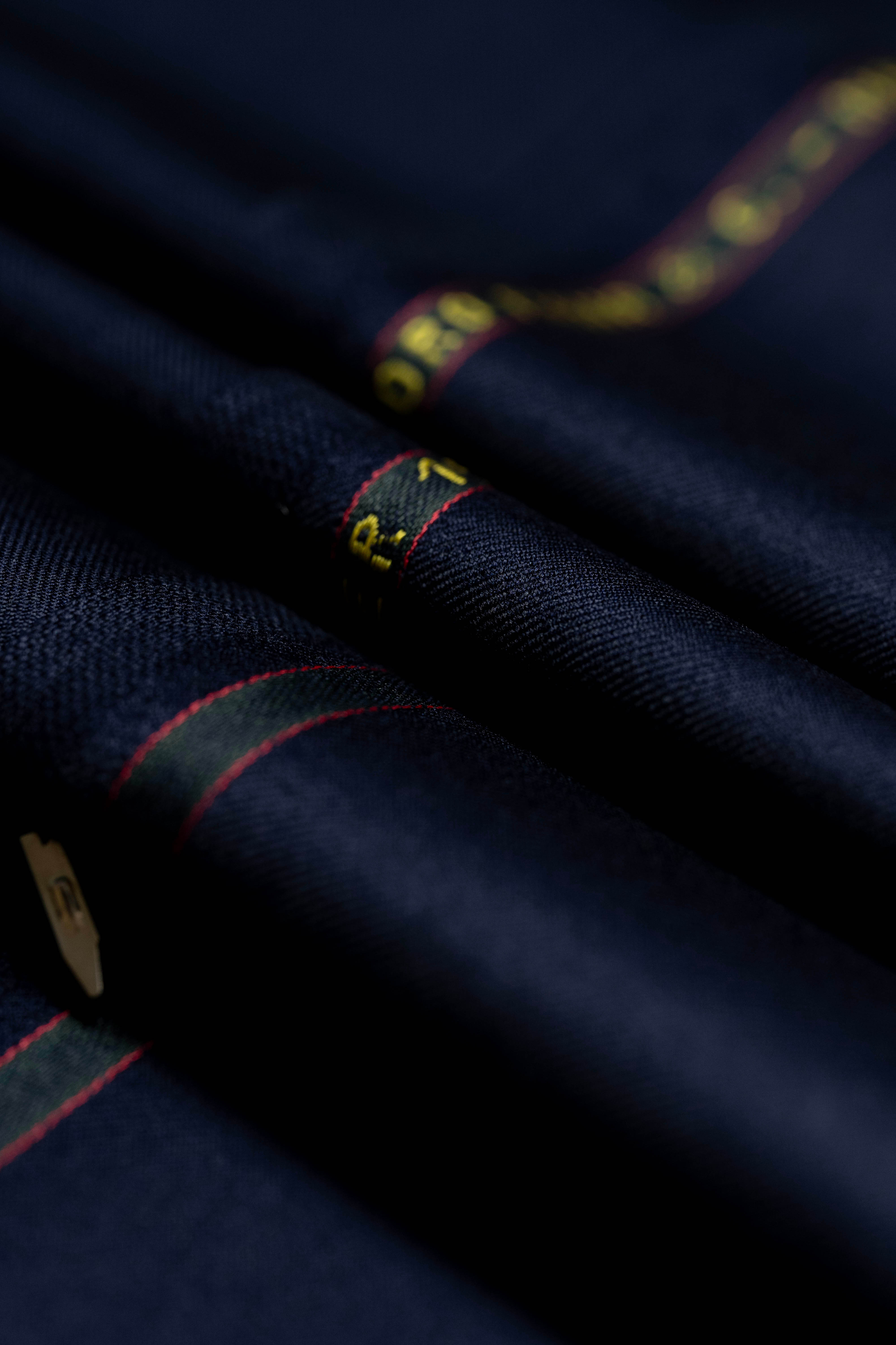 Loro Piana Dark Navy 150's Merino wool suit fabric with fine texture and details