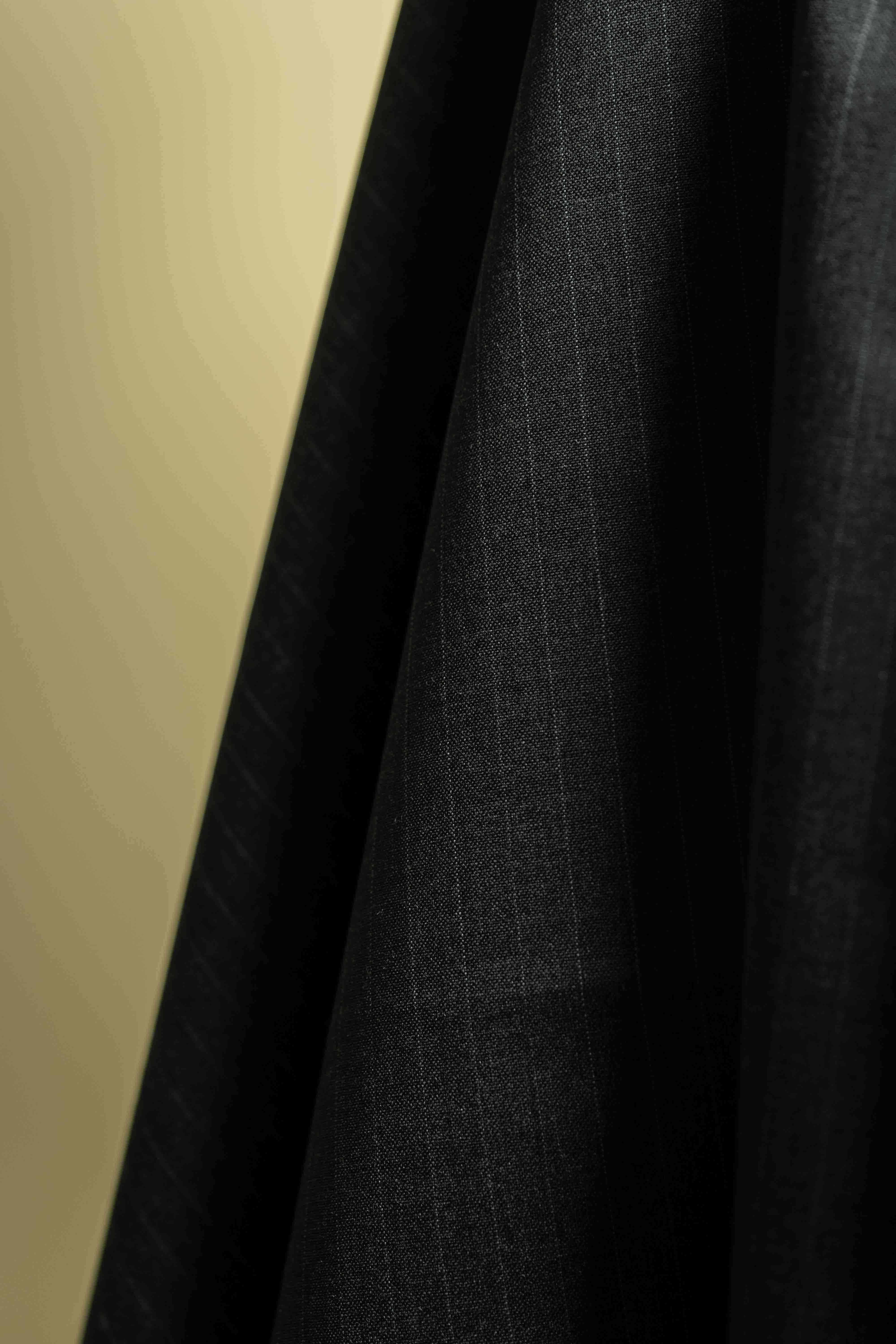 Mid Grey PinStripe 130's Wool Cashmere Wool Suit Fabric showcasing luxurious Cashmere texture.