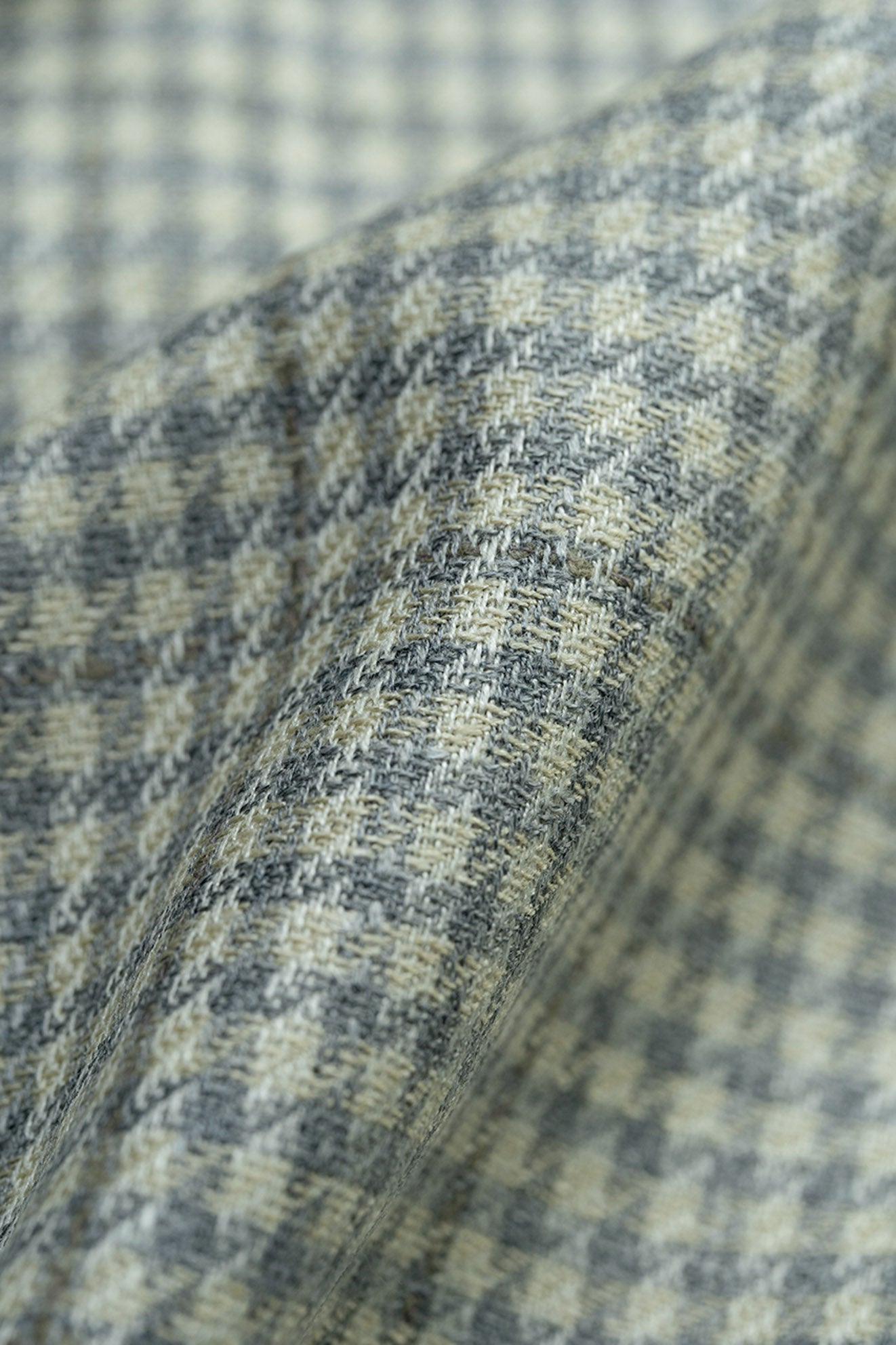 GC50121 E.Thomas Houndstooth & Plaid Jacketing