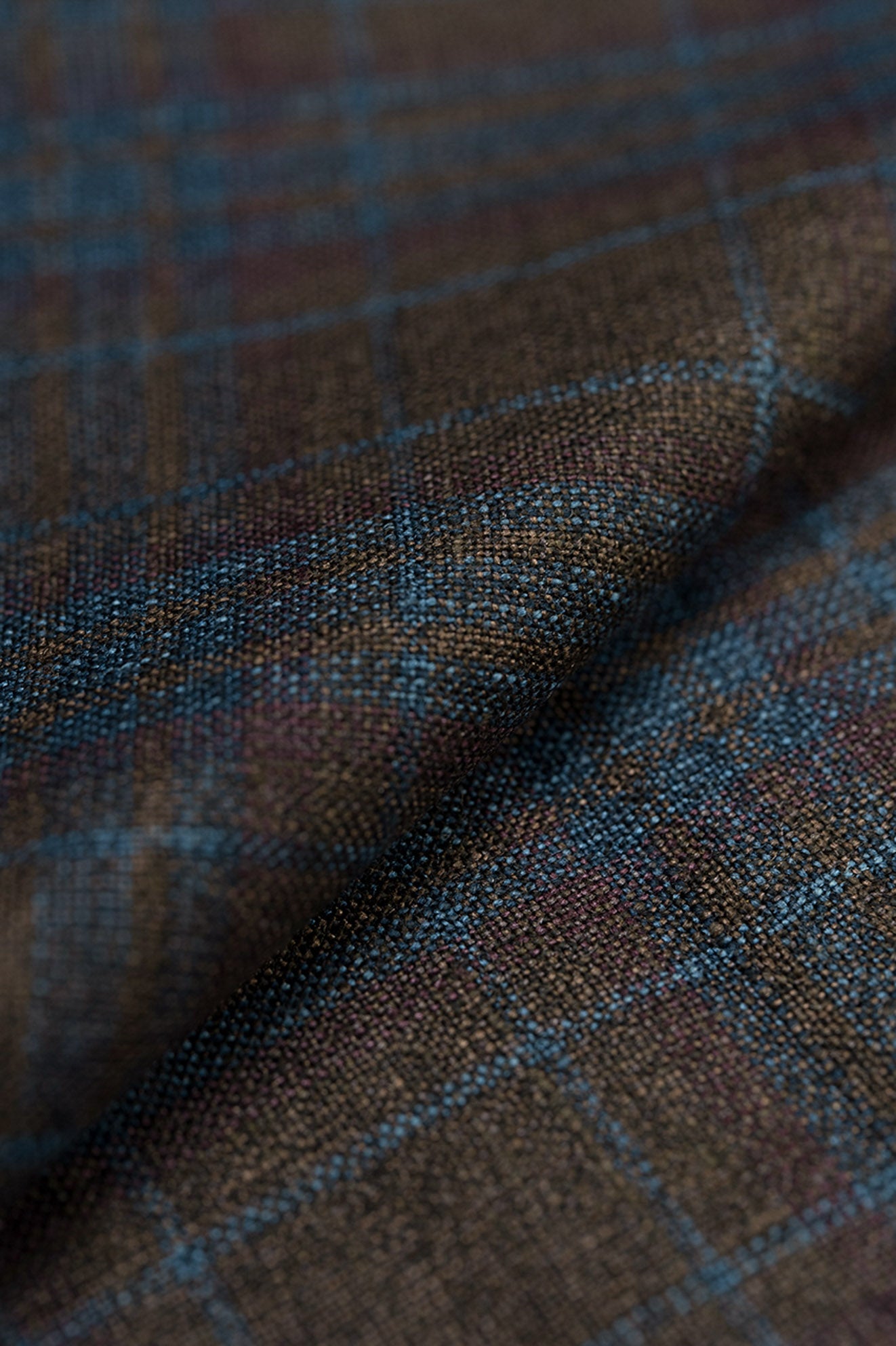 GC50133 E.Thomas Brown & Blue Plaid Jacketing