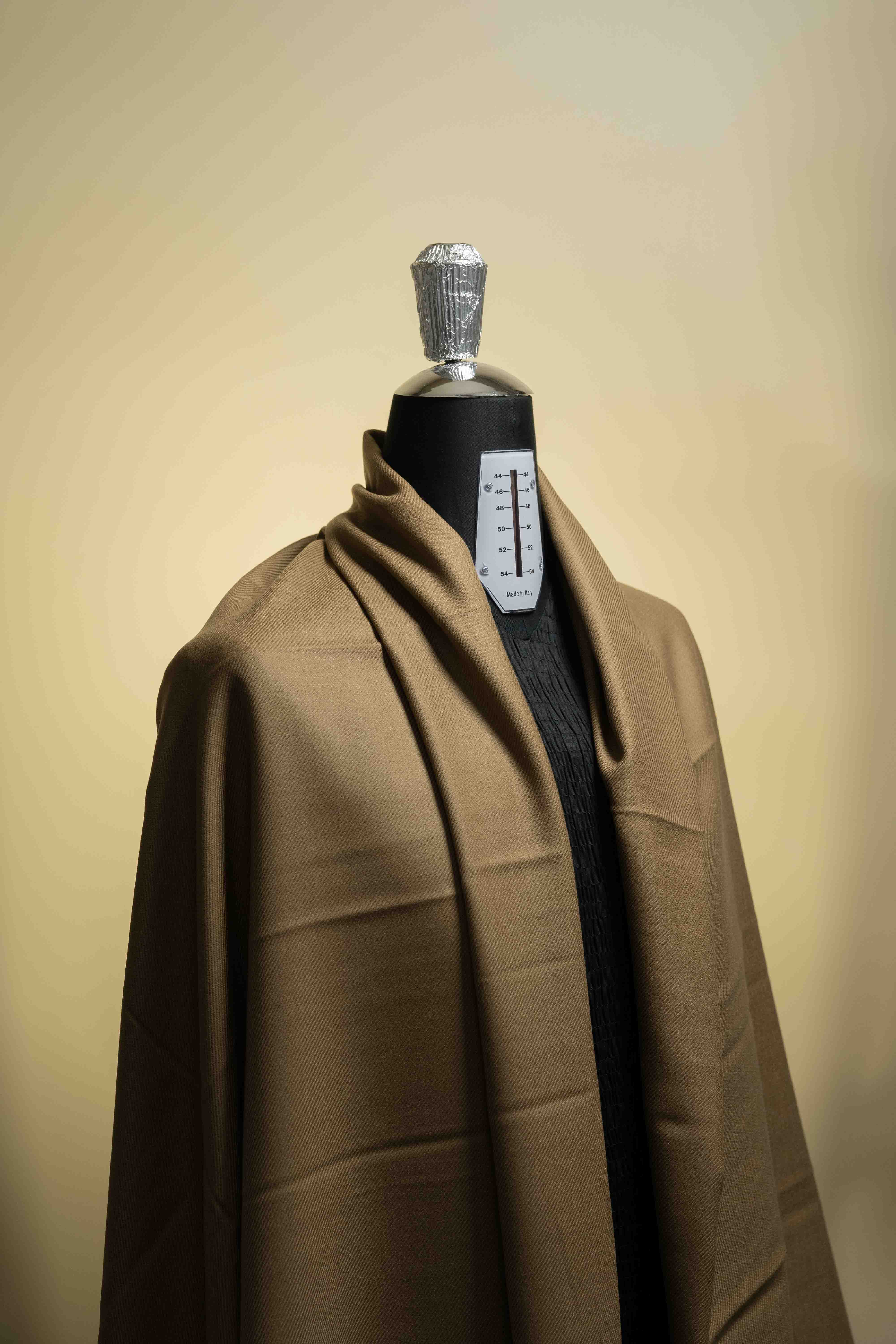 男士西裝布料，駝色斜紋貂絨羊絨混紡 - 1.9米