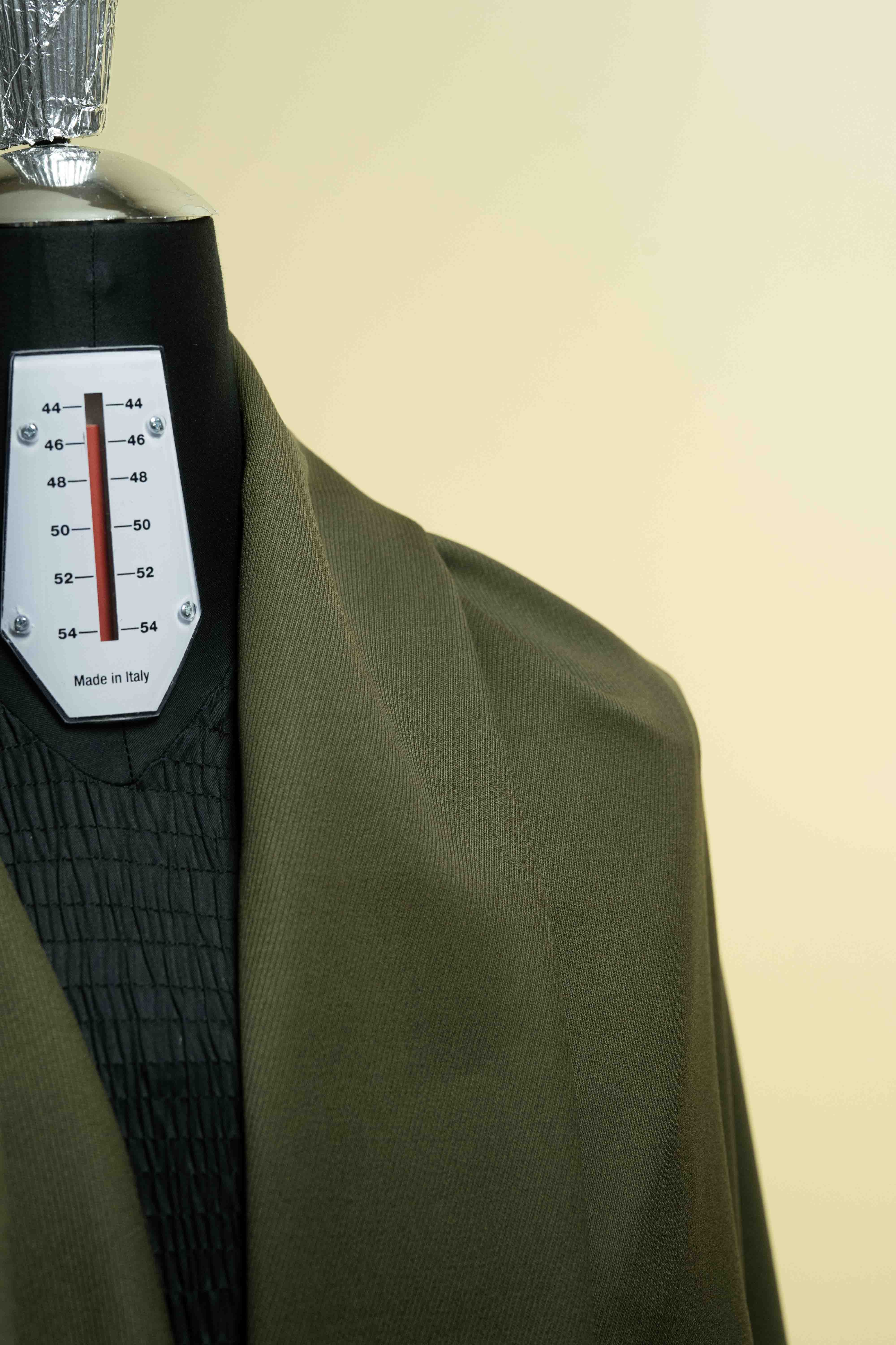 Men Suit fabric from UK in Green twill Wool - 3m