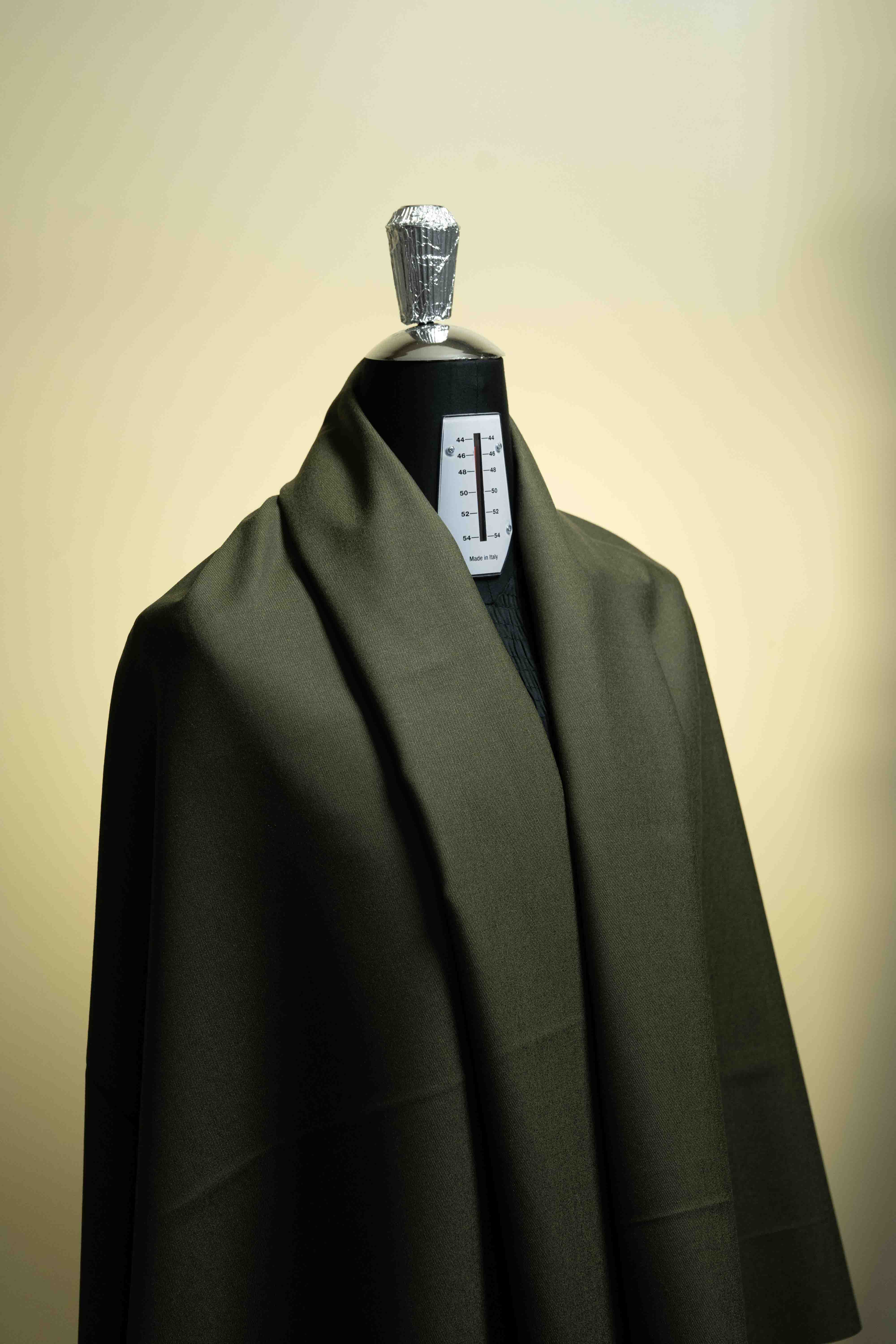 英國男士西裝布料，綠色斜紋羊毛 - 1.75米