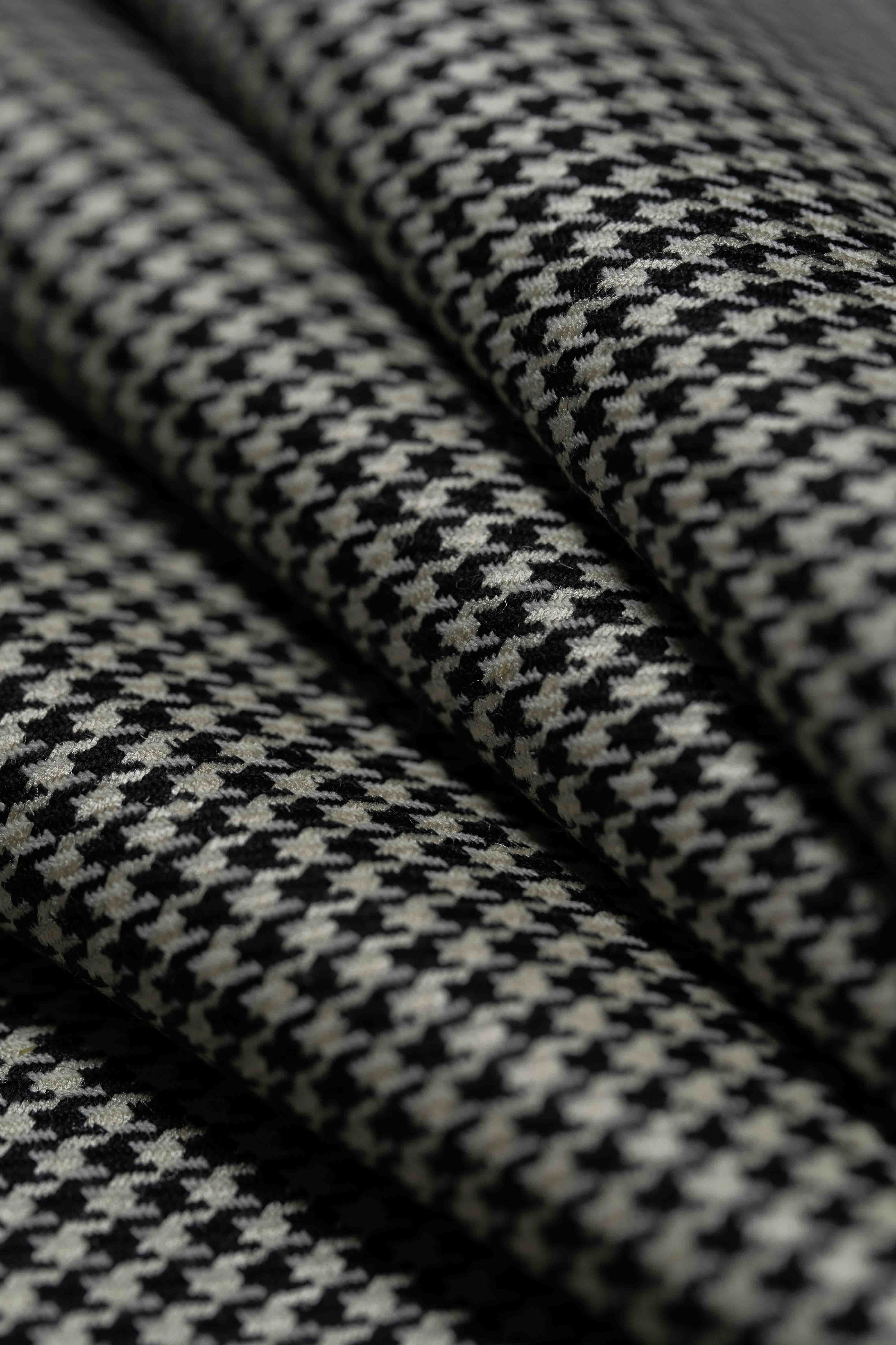 Tessilstrona Houndstooth Wool & Silk Suit Fabric