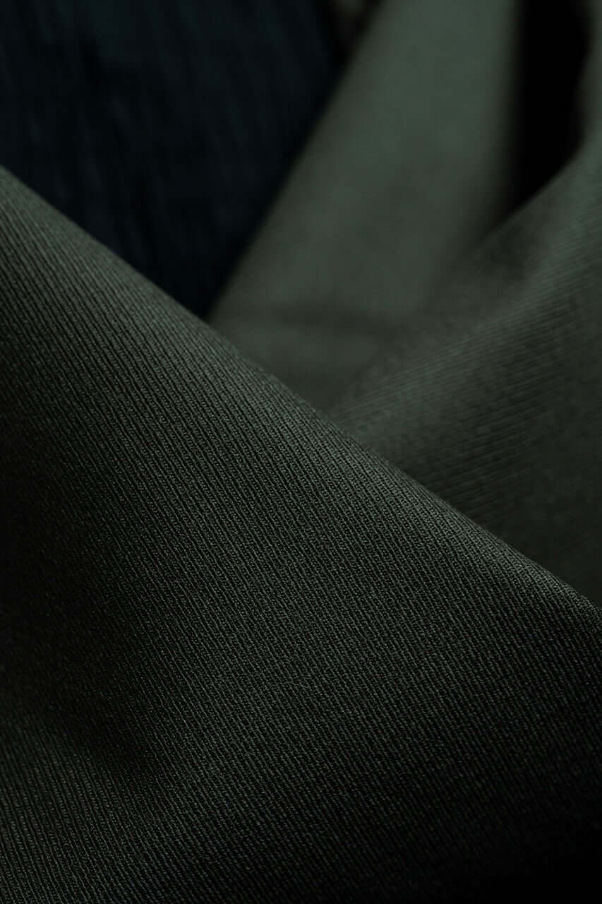 British Dark Green Super 100's Wool Suit Fabric (V23108)- 2m