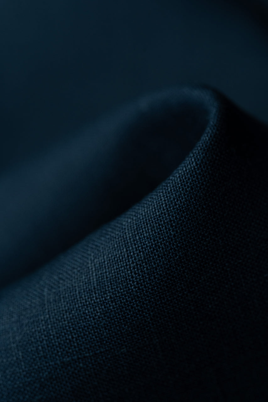 Spence Bryson Dark Blue 380g Irish Linen L3117