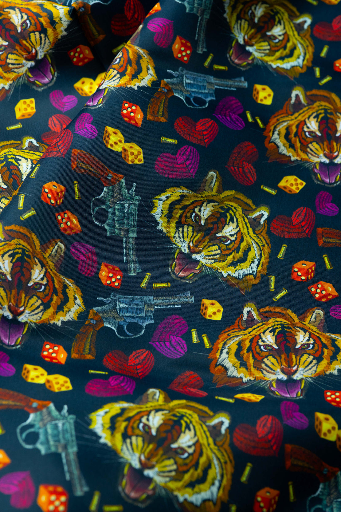 Bemberg Lining - P1509 Tiger & Gun - Yoo's Club