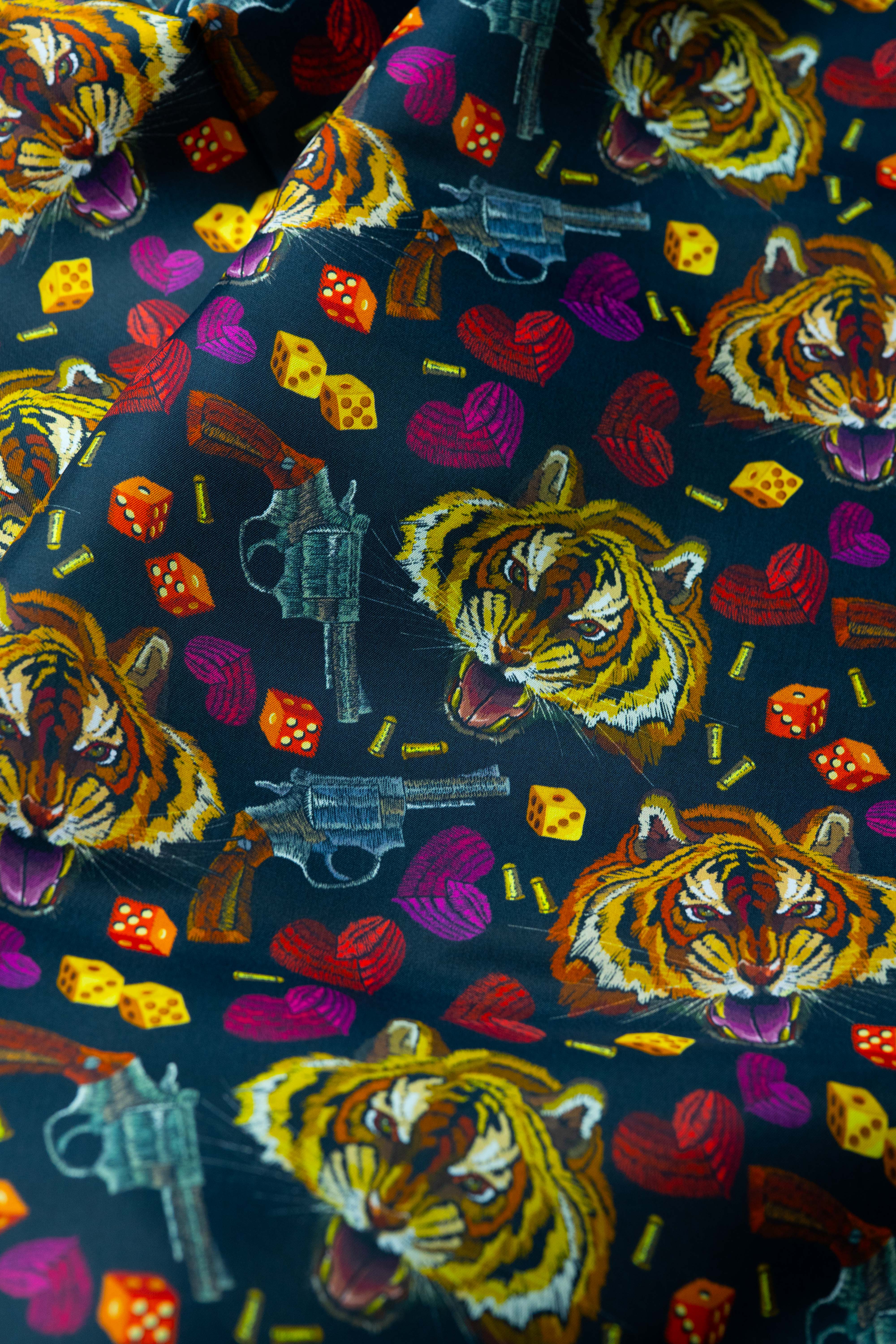 Bemberg Lining - P1509 Tiger & Gun