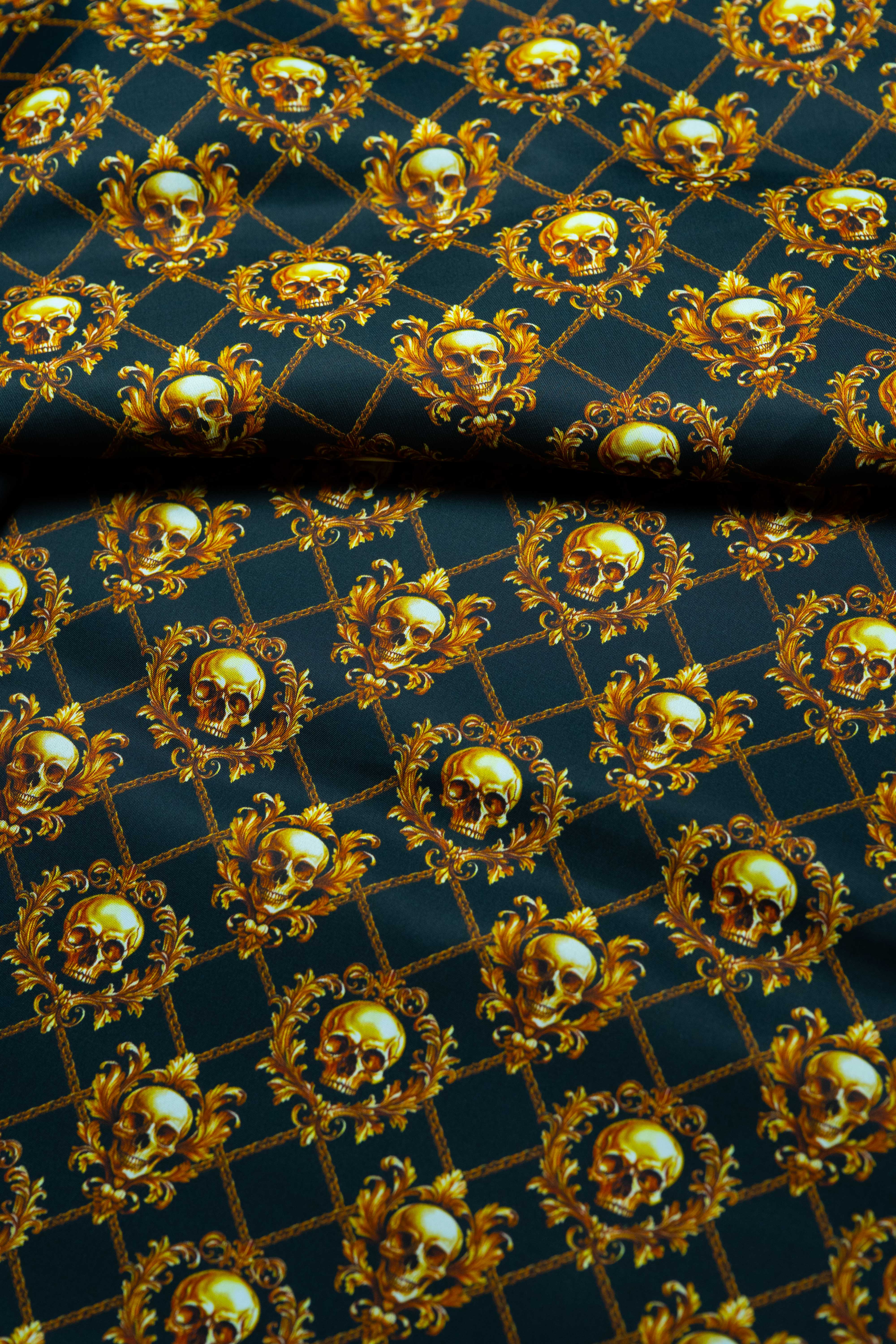 Bemberg Lining - P1510 Golden Skulls