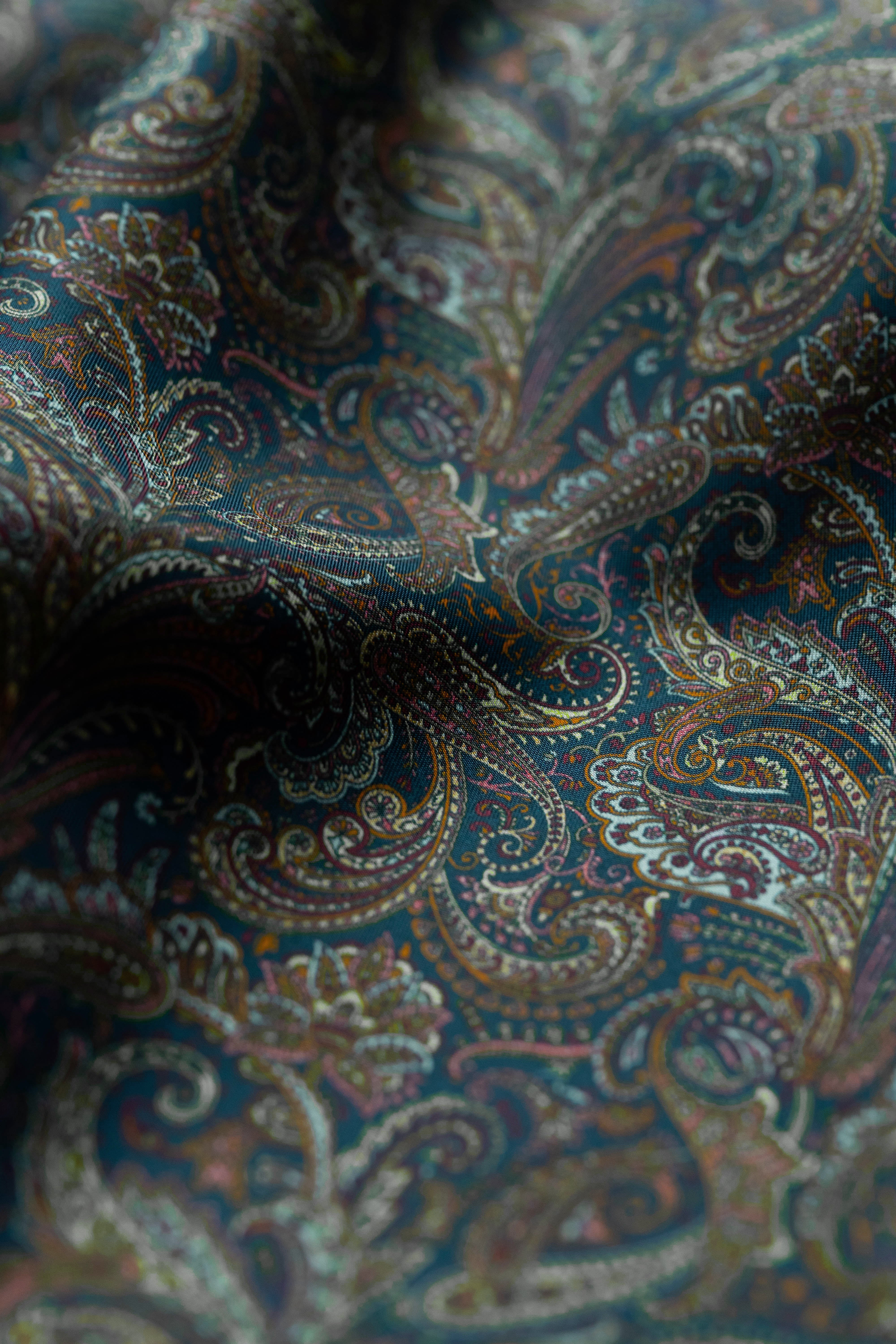 Bemberg Lining - P1519 Fancy Paisley