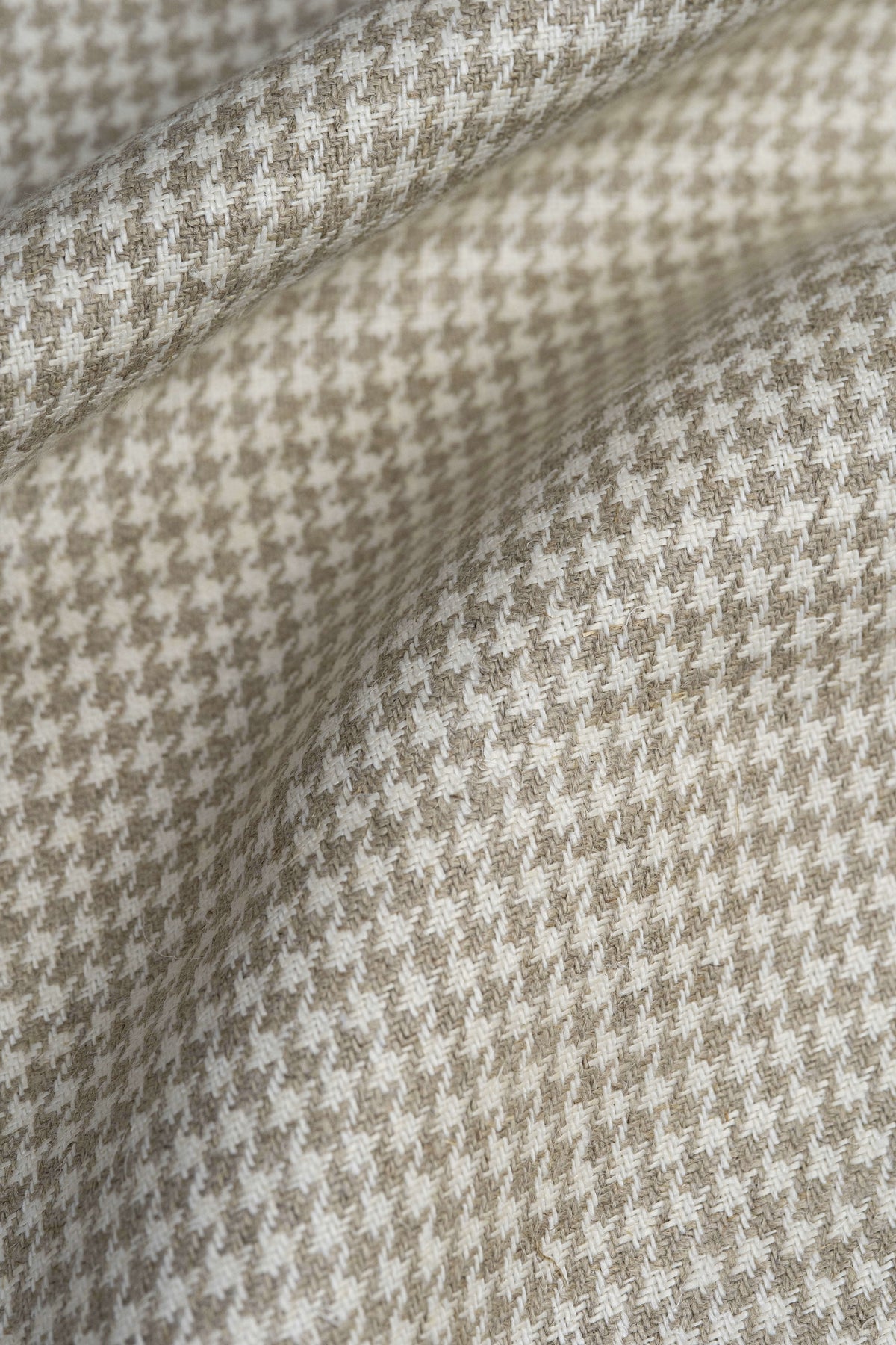 Spence Bryson Heavy Houndstooth Irish Linen Fabric