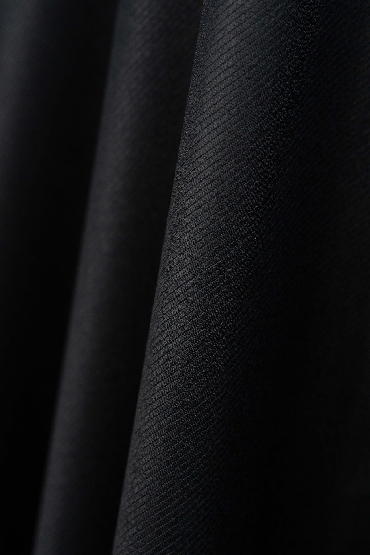 Stretched Wool Blend Fabric in Black Twill -3.6 Meters - Yoo's Club
