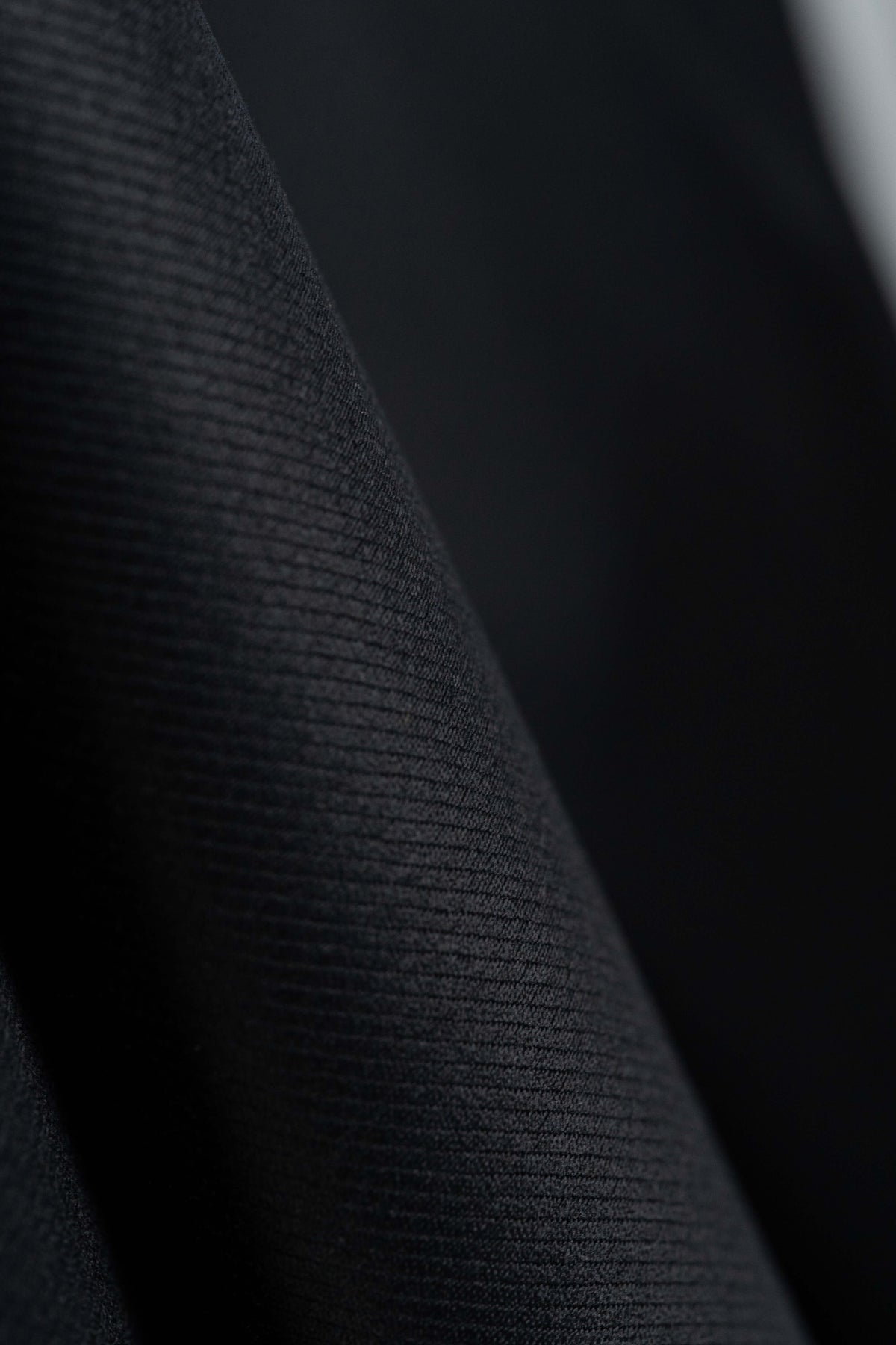 Stretched Wool Blend Fabric in Black Twill -3.6 Meters - Yoo's Club