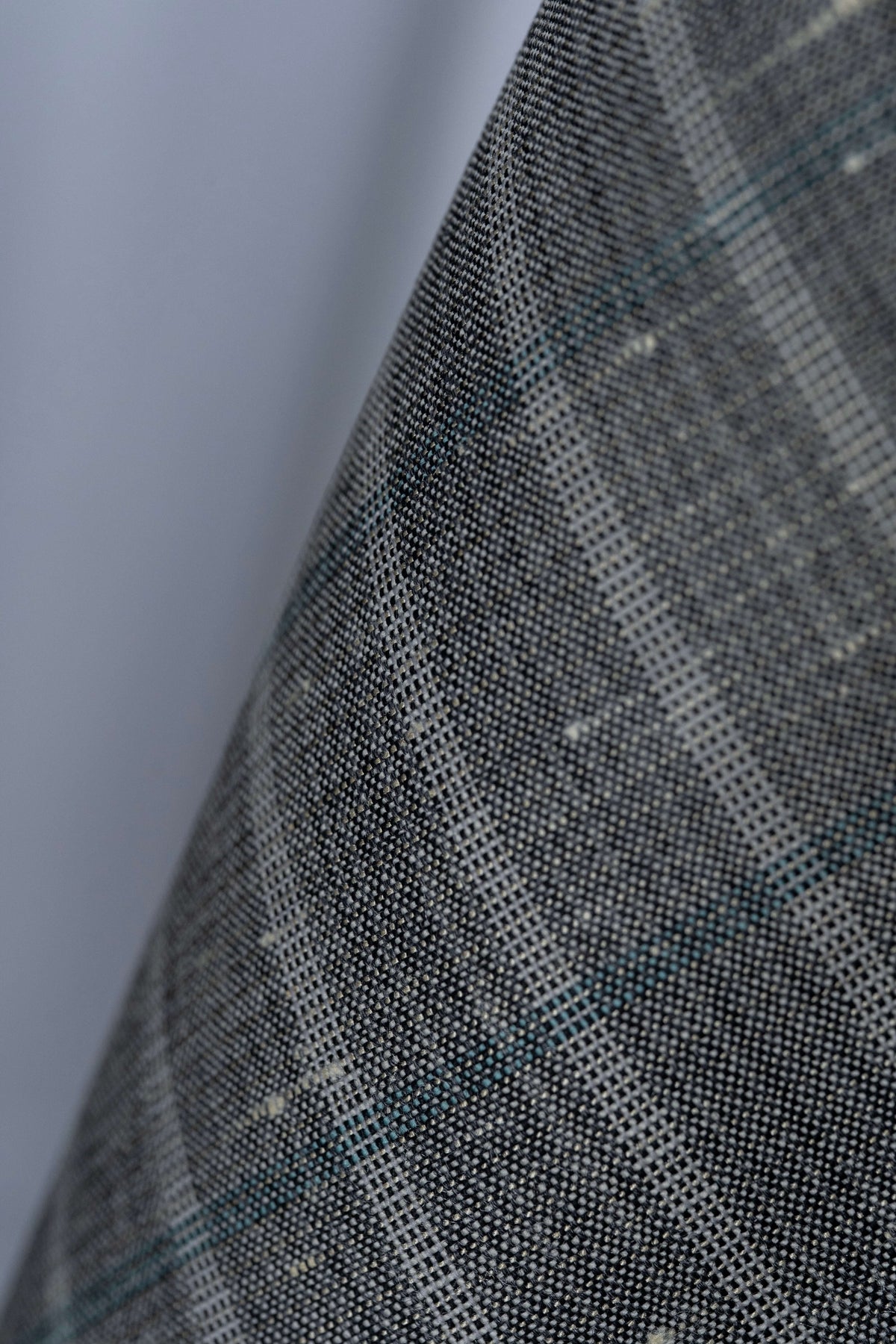 Vintage Grey Fancy Plaid Wool Blend Jacketing Fabric -2.5 Meters - Yoo's Club