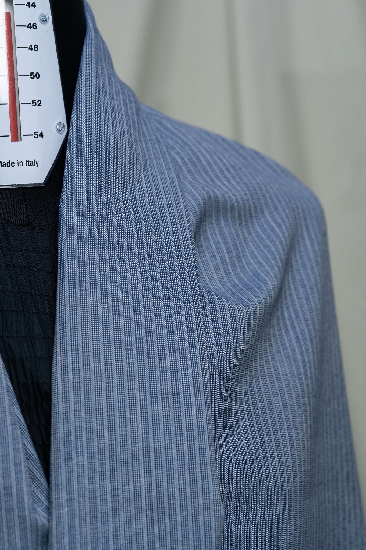 Wain Shiell Blue Stripe Lightweight Wool Suiting Fabric (V23712) -3m - Yoo's Club