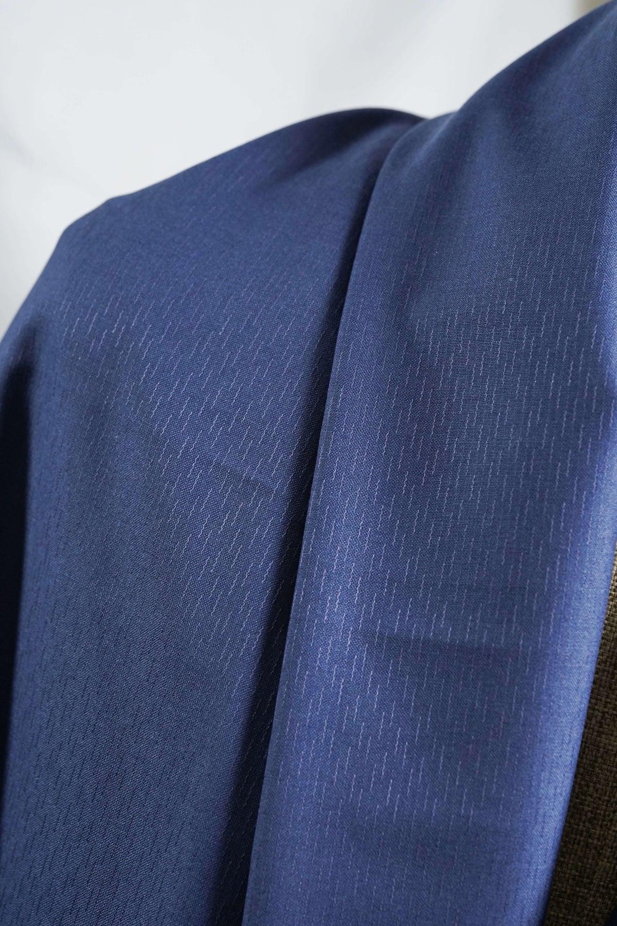 Wain Shiell Lightweight Blue Wool Suiting Fabric (V26016) -3 Meters