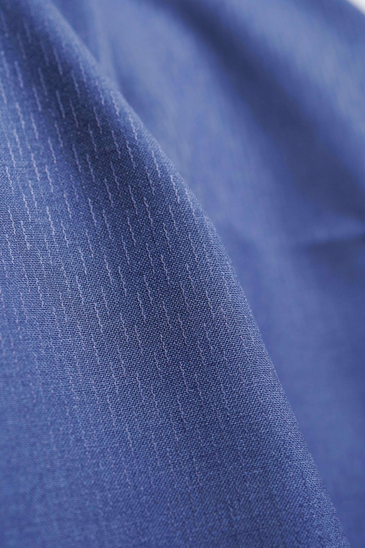 Wain Shiell Lightweight Blue Wool Suiting Fabric (V26016) -3 Meters